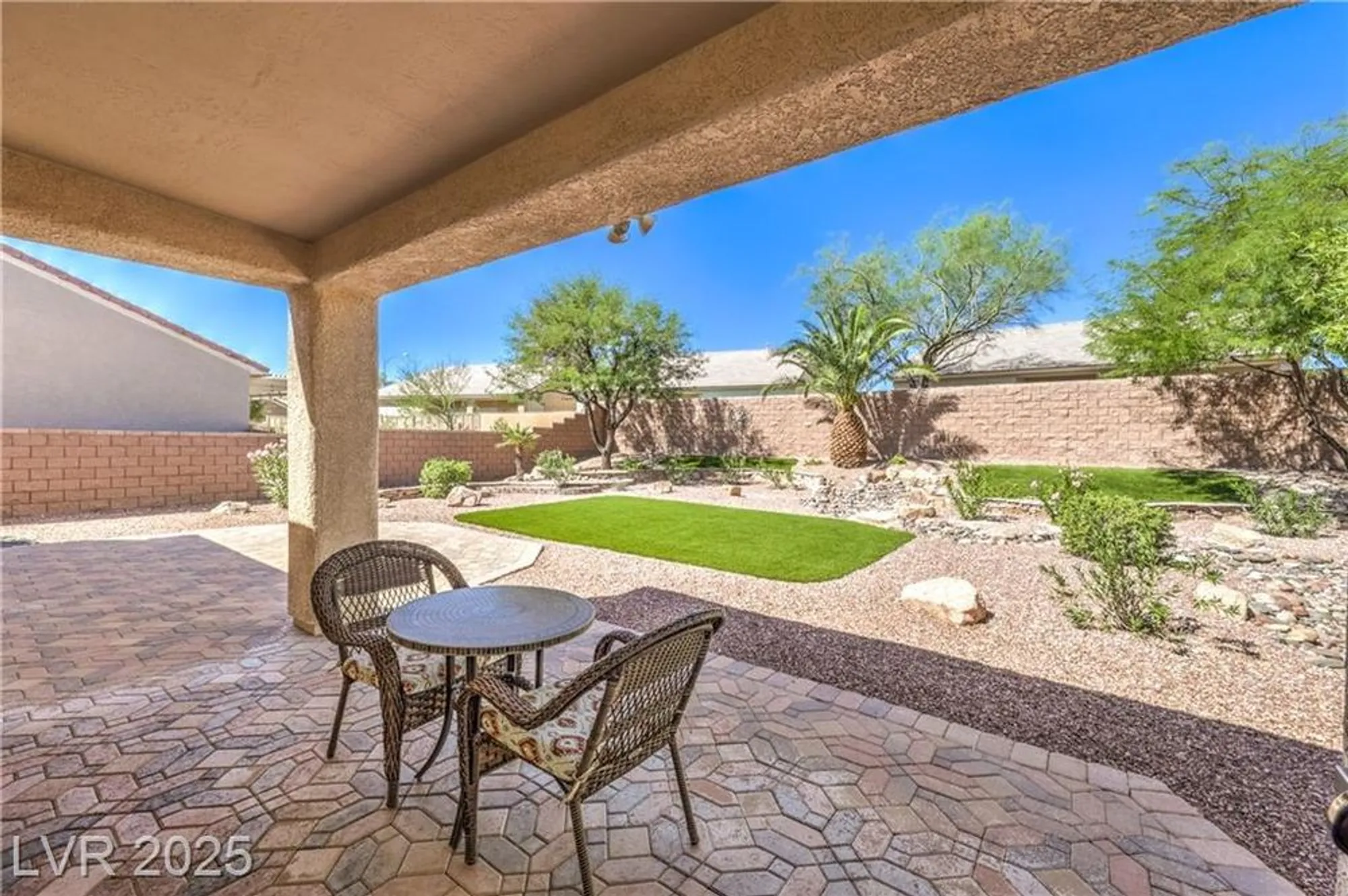 Property Slideshow image 26 of 44 | 7617 fieldfare dr, North Las Vegas, NV, 89084