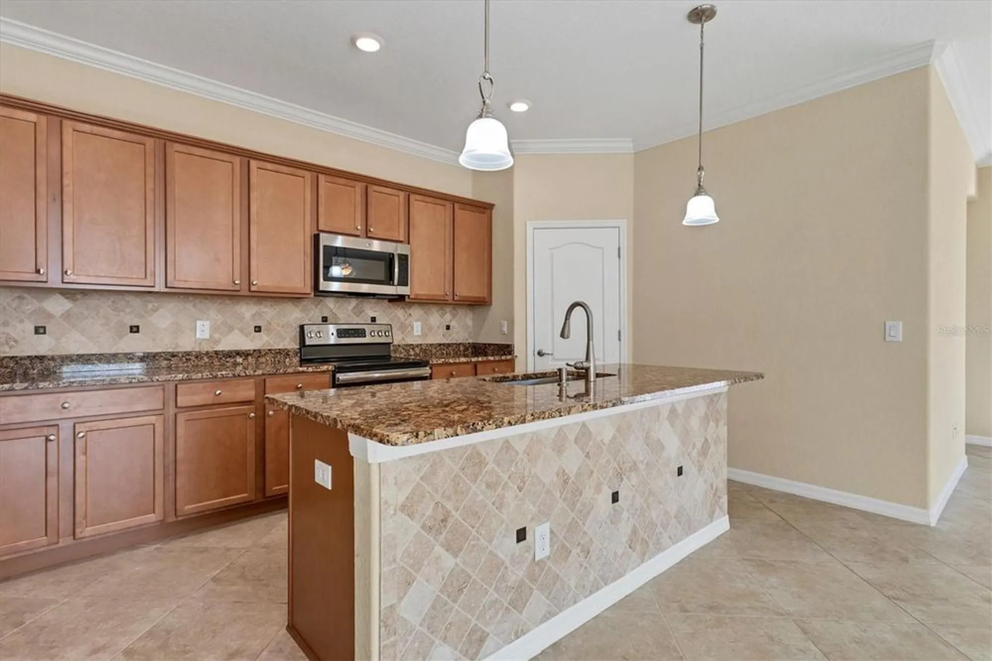Property Slideshow image 9 of 57 | 7140 marsh view ter, Bradenton, FL, 34212