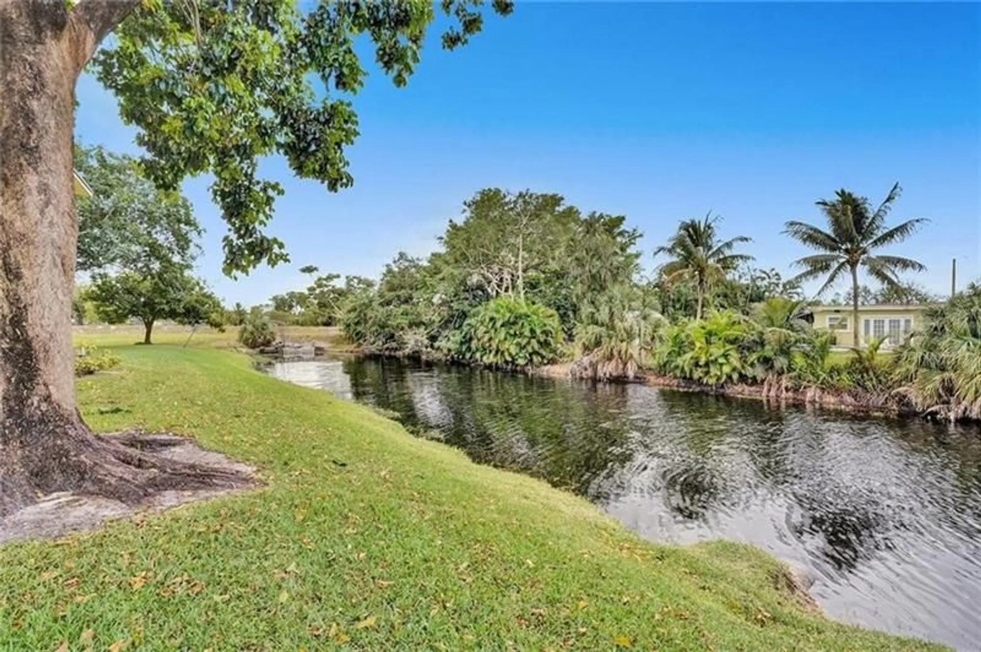 Property Slideshow image 20 of 27 | 7610 nw 1st st 204, Margate, FL, 33063