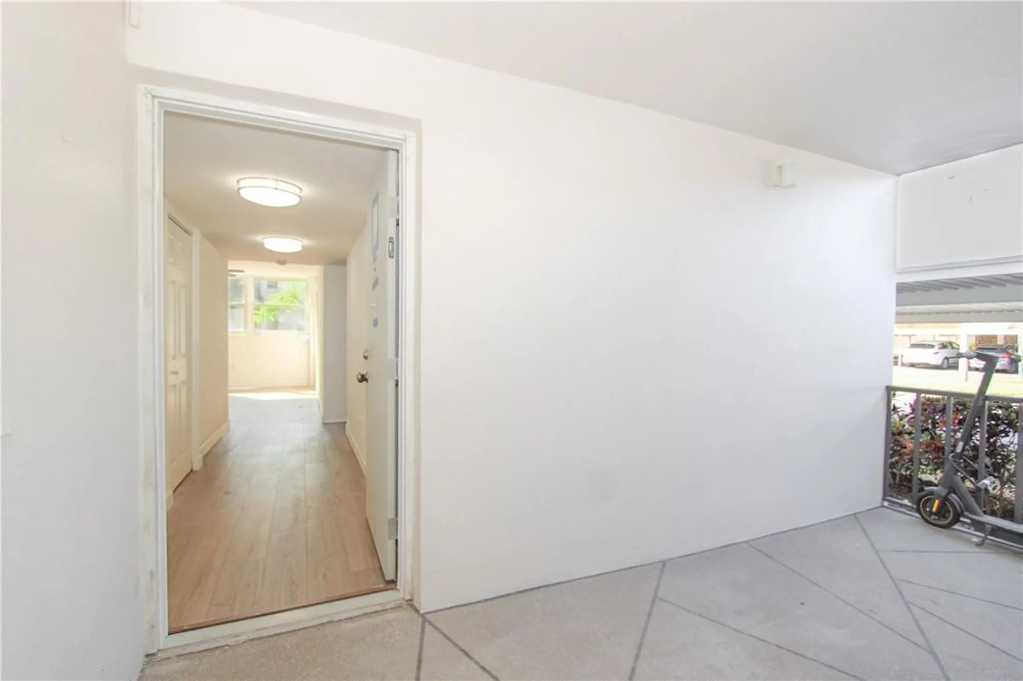 Property Slideshow image 6 of 45 | 7425 bay island dr 108, South Pasadena, FL, 33707