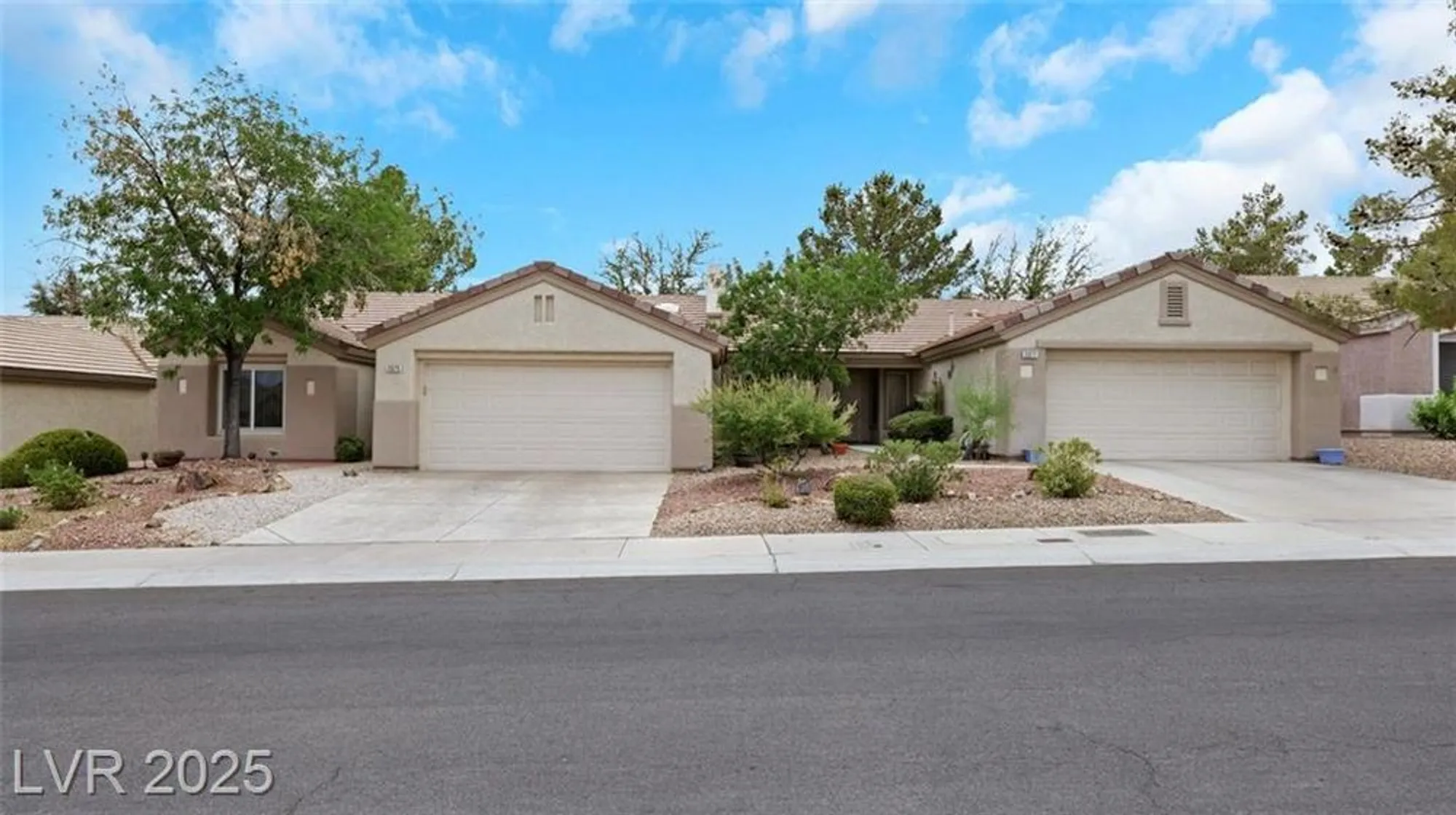 Property Slideshow image 1 of 31 | 2075 joy view ln, Henderson, NV, 89012
