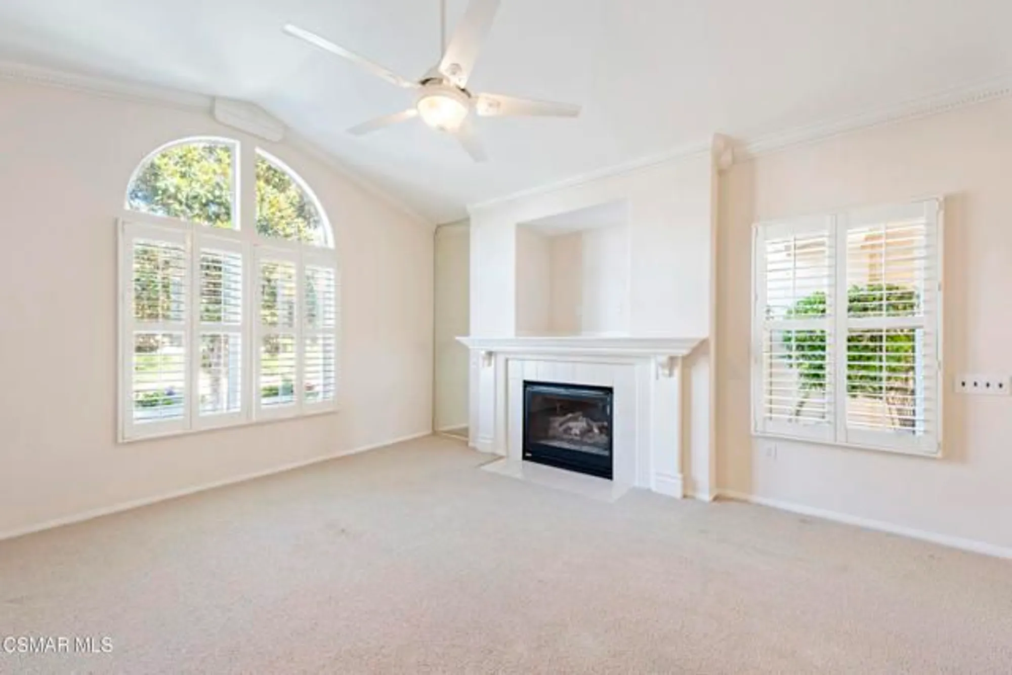 Property Slideshow image 5 of 38 | 2059 tulip ave, Simi Valley, CA, 93063