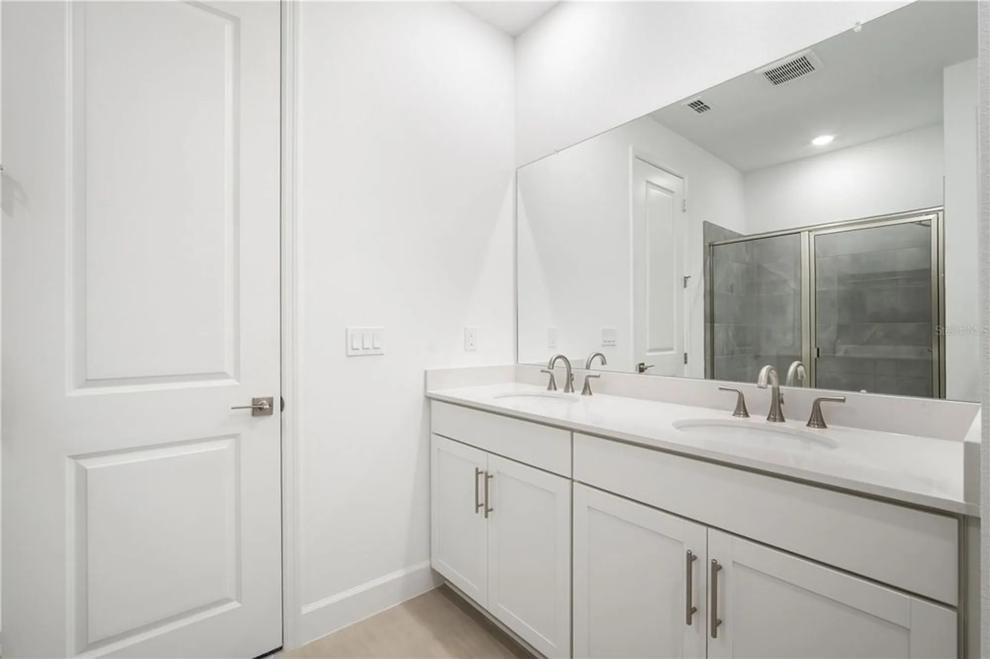 Property Slideshow image 22 of 48 | 9005 players dr, Weeki Wachee, FL, 34613