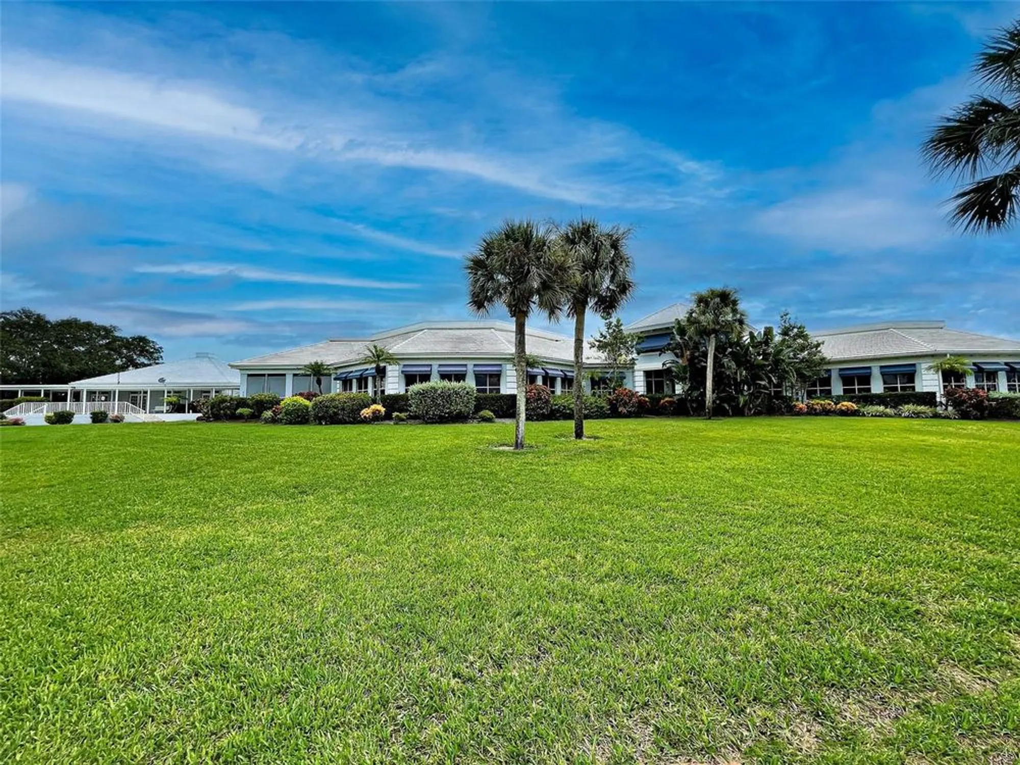 Property Slideshow image 41 of 74 | 220 southampton dr 325, Venice, FL, 34293