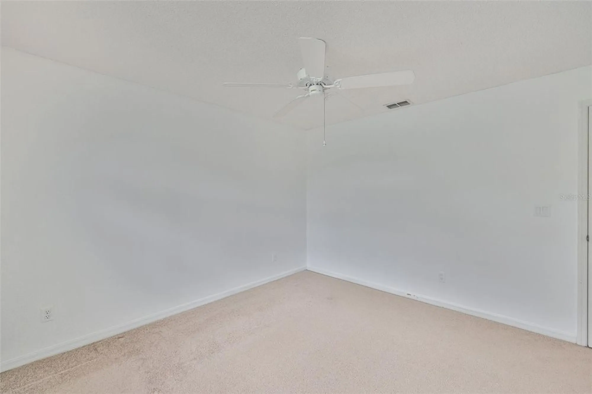 Property Slideshow image 34 of 59 | 920 villeroy greens dr, Sun City Center, FL, 33573
