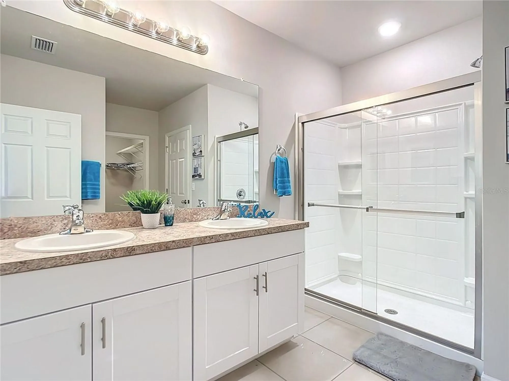 Property Slideshow image 14 of 20 | 24692 rio villa lakes cir, Punta Gorda, FL, 33950