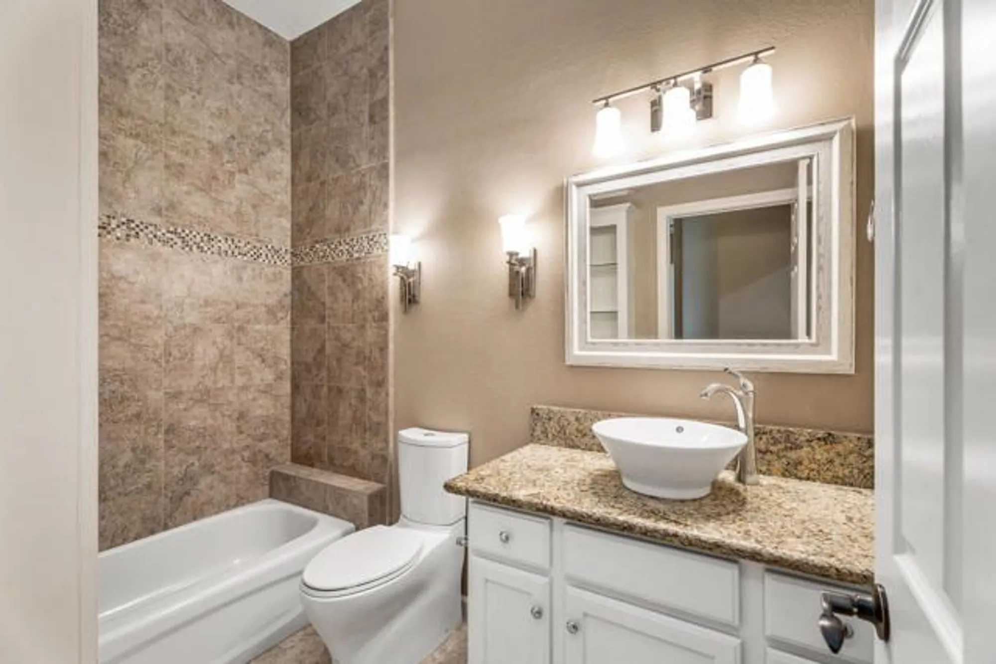 Property Slideshow image 17 of 21 | 80441 muirfield dr, Indio, CA, 92201