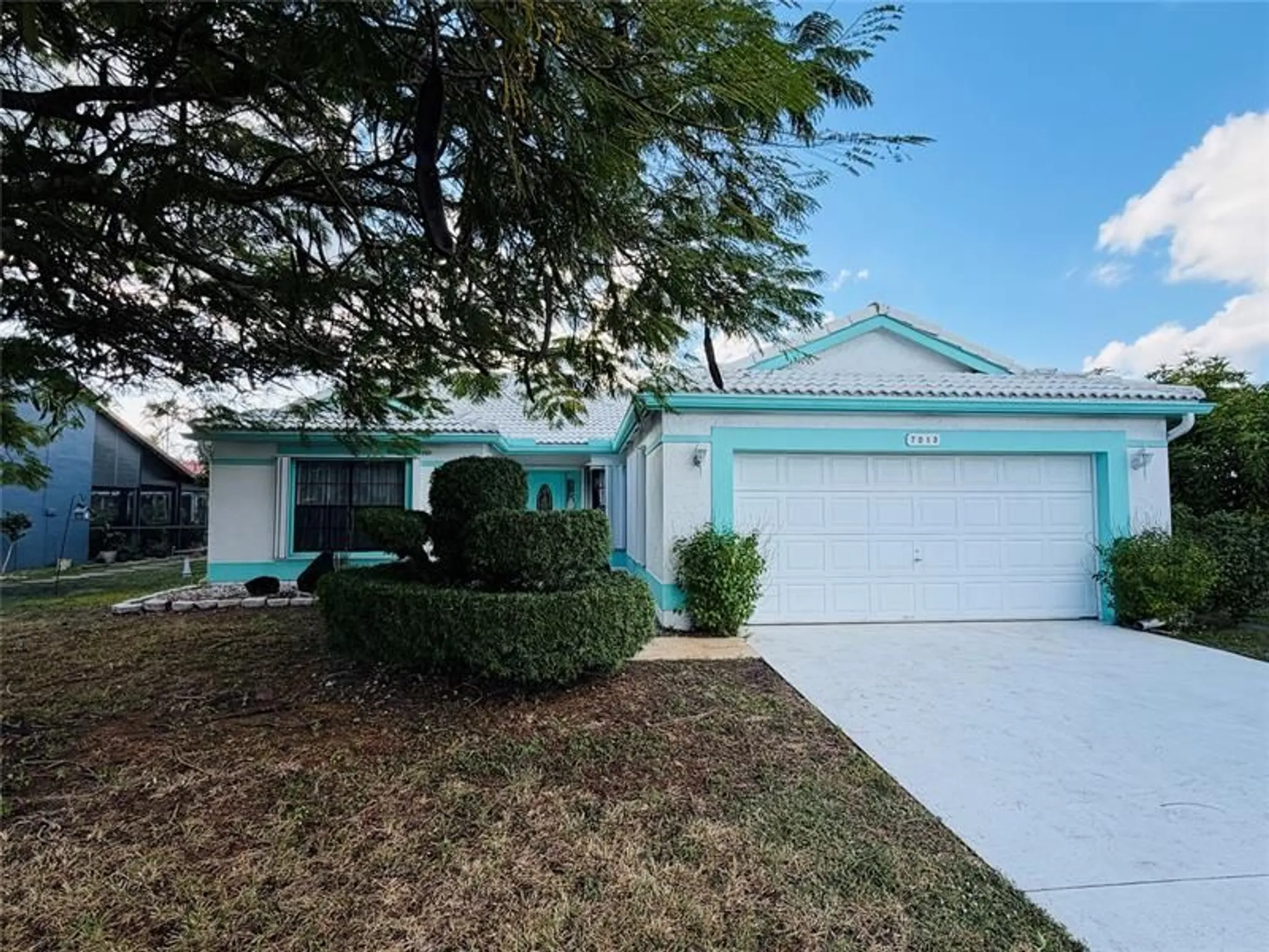 Property Slideshow image 3 of 29 | 7013 nw 107th ave, Tamarac, FL, 33321