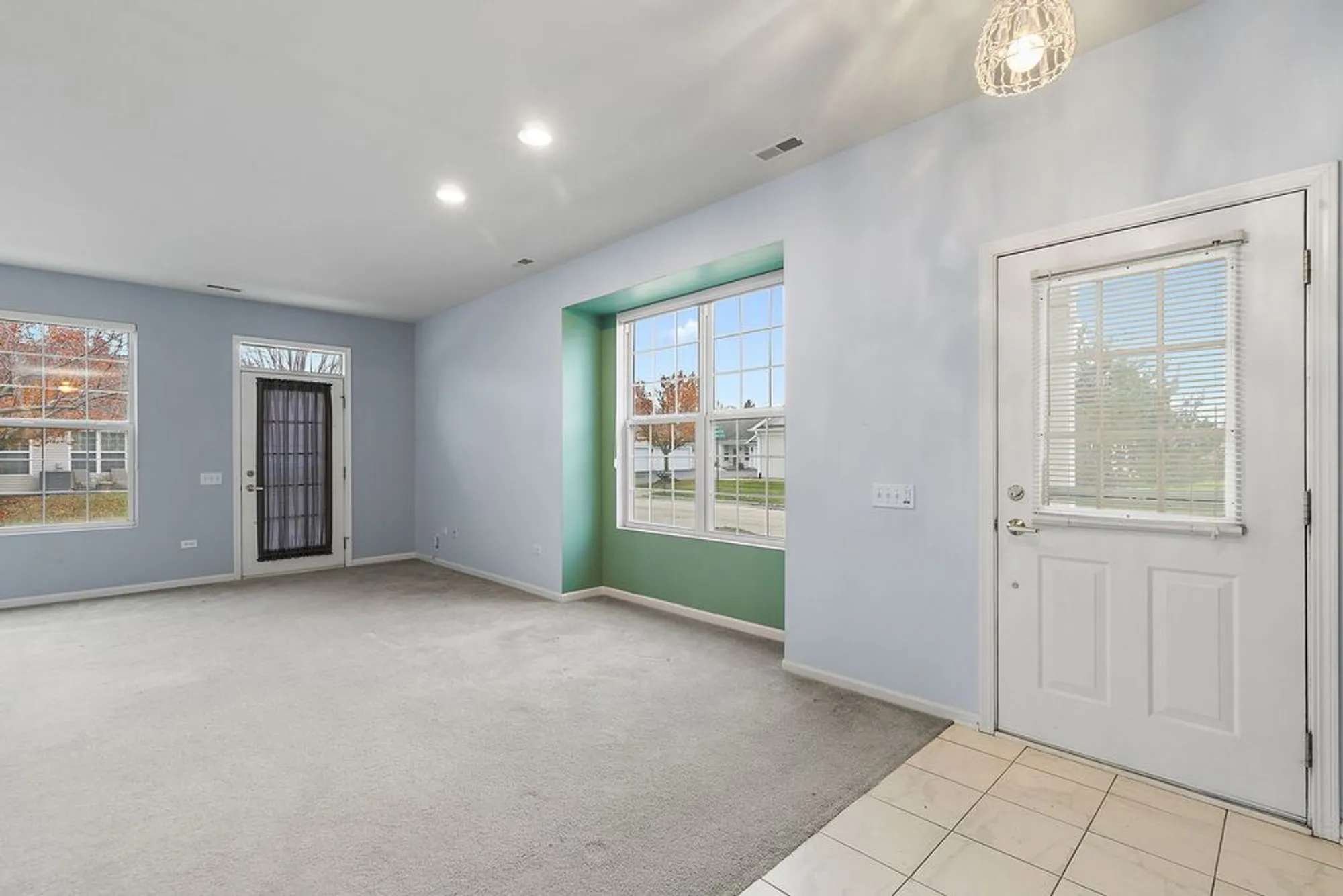 Property Slideshow image 4 of 20 | 13390 red alder ave, Huntley, IL, 60142