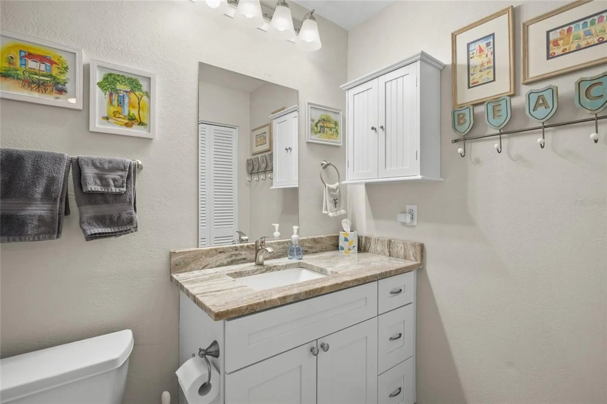 Property Slideshow image 28 of 51 | 5958 clubside dr, Sarasota, FL, 34243
