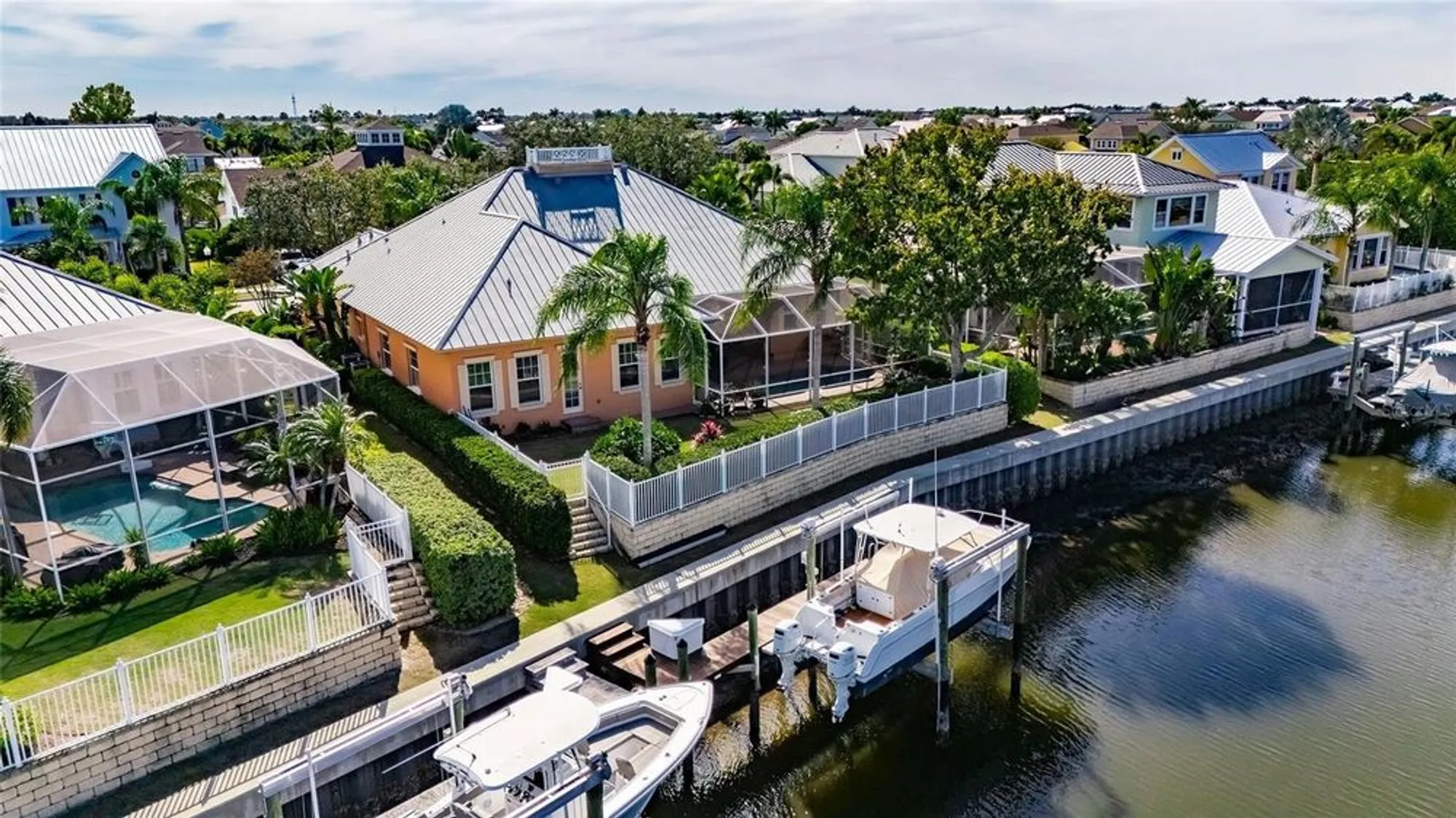 Property Slideshow image 84 of 94 | 539 islebay dr, Apollo Beach, FL, 33572