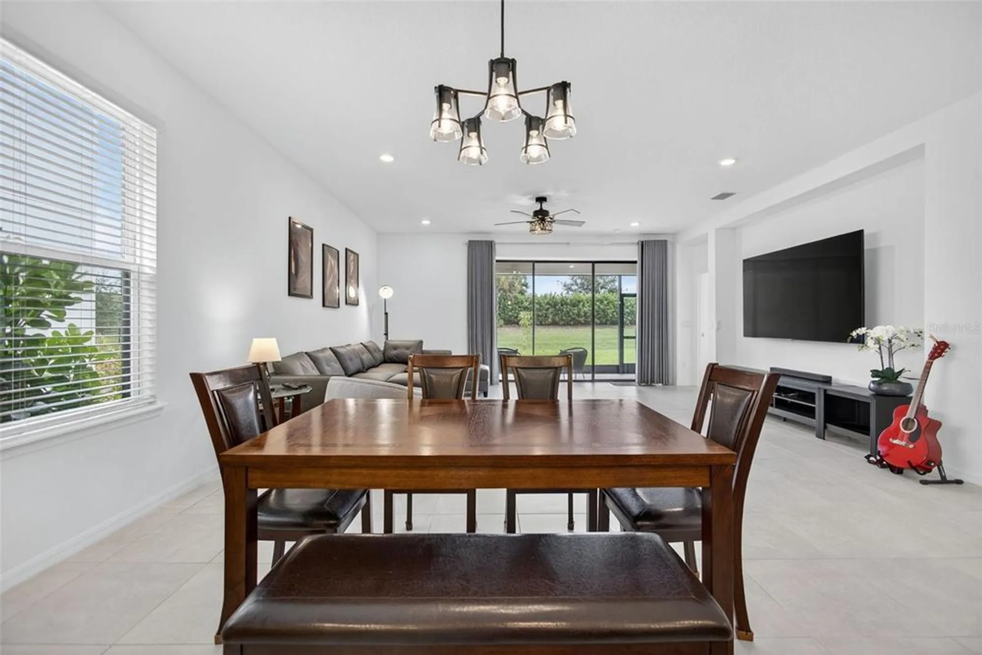 Property Slideshow image 19 of 47 | 16426 paynes mill dr, Bradenton, FL, 34211