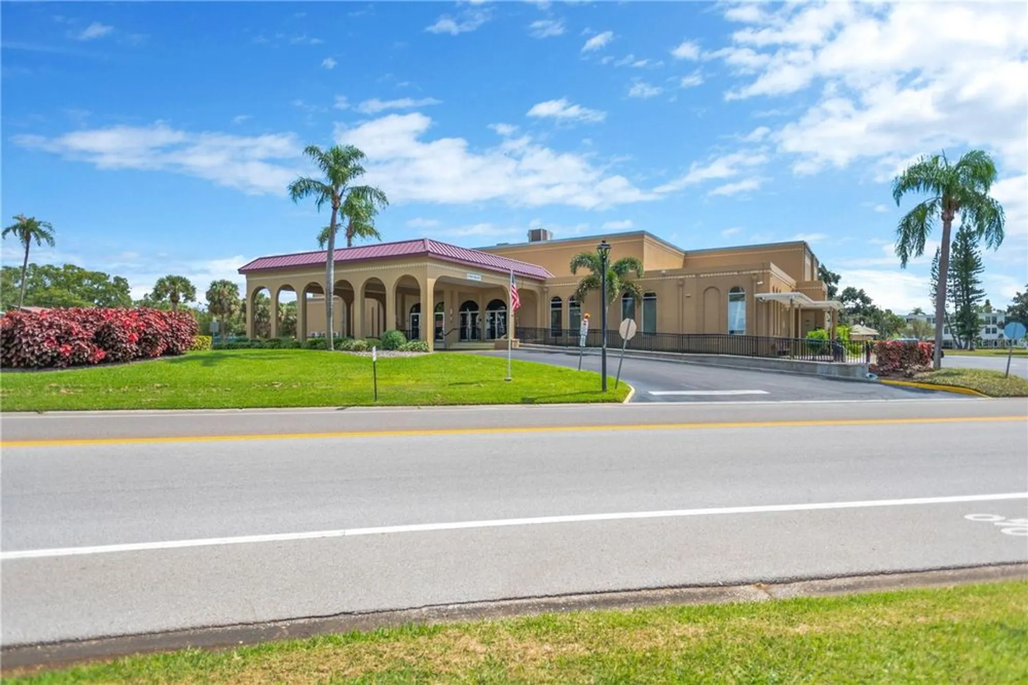 Property Slideshow image 32 of 32 | 2350 haitian dr apt 6, Clearwater, FL, 33763