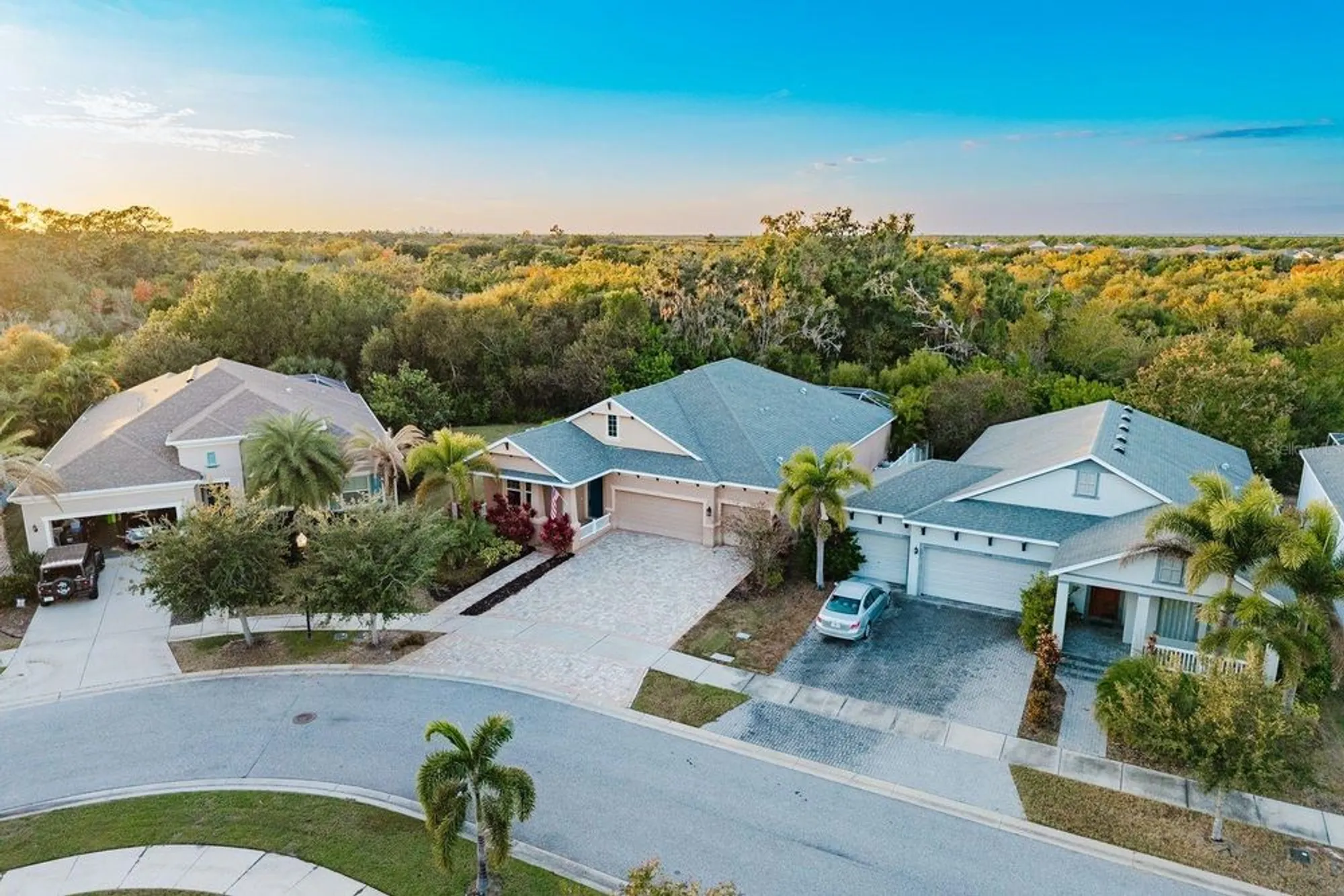 Property Slideshow image 41 of 43 | 5116 coastal scene dr, Apollo Beach, FL, 33572