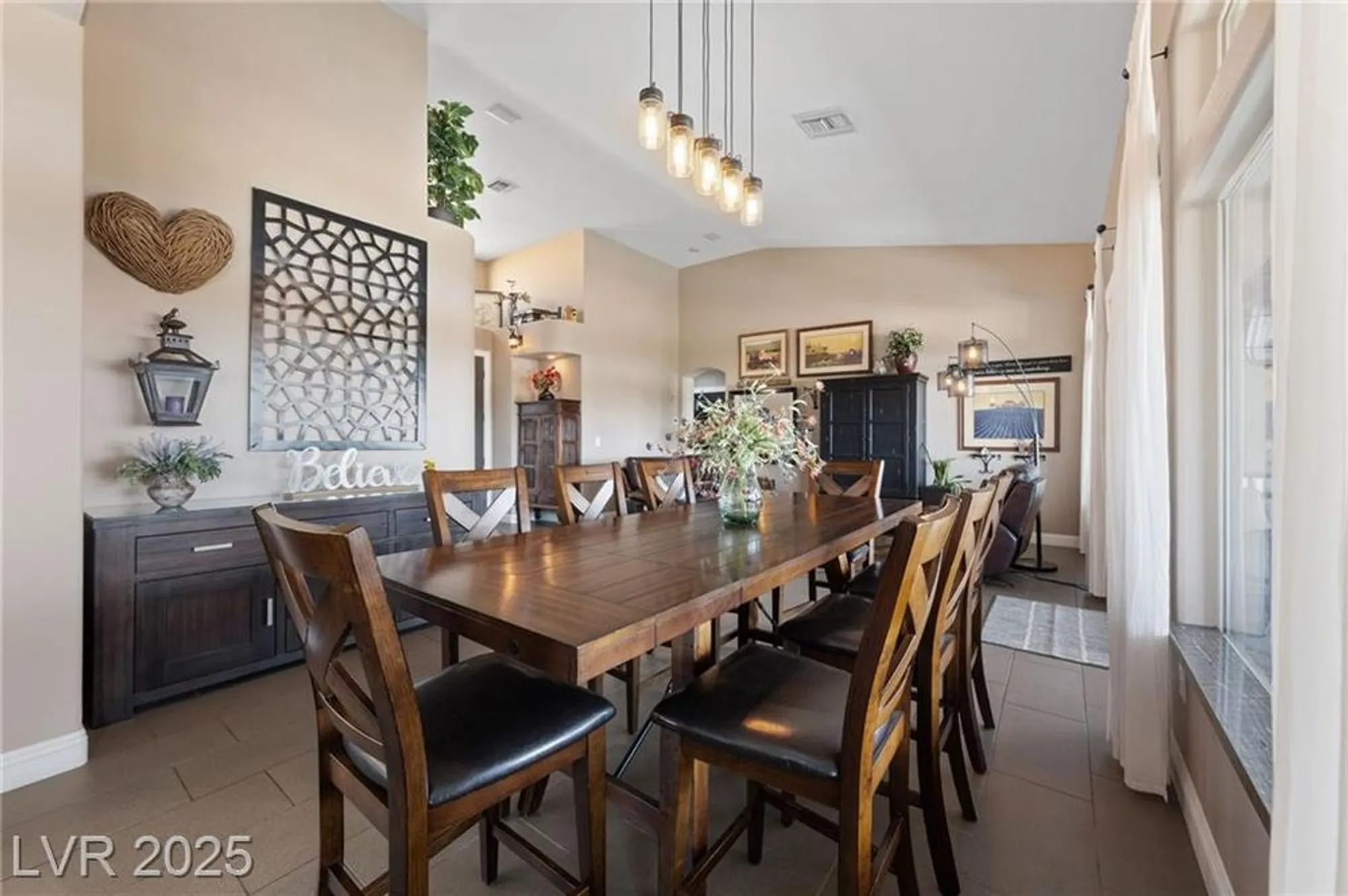 Property Slideshow image 30 of 69 | 2616 faiss dr, Las Vegas, NV, 89134
