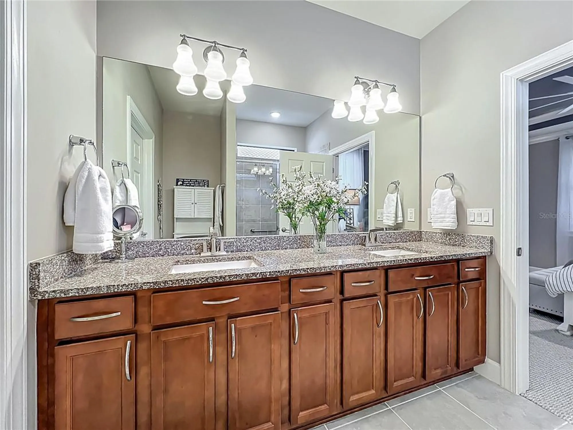 Property Slideshow image 14 of 33 | 2525 daisy dr, North Port, FL, 34289