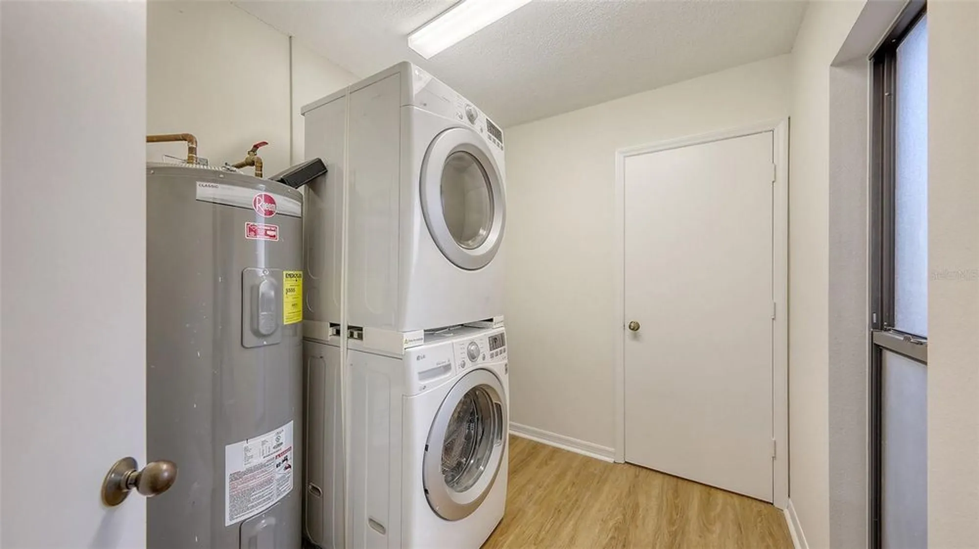 Property Slideshow image 27 of 39 | 5223 heron way # 104, Sarasota, FL, 34231