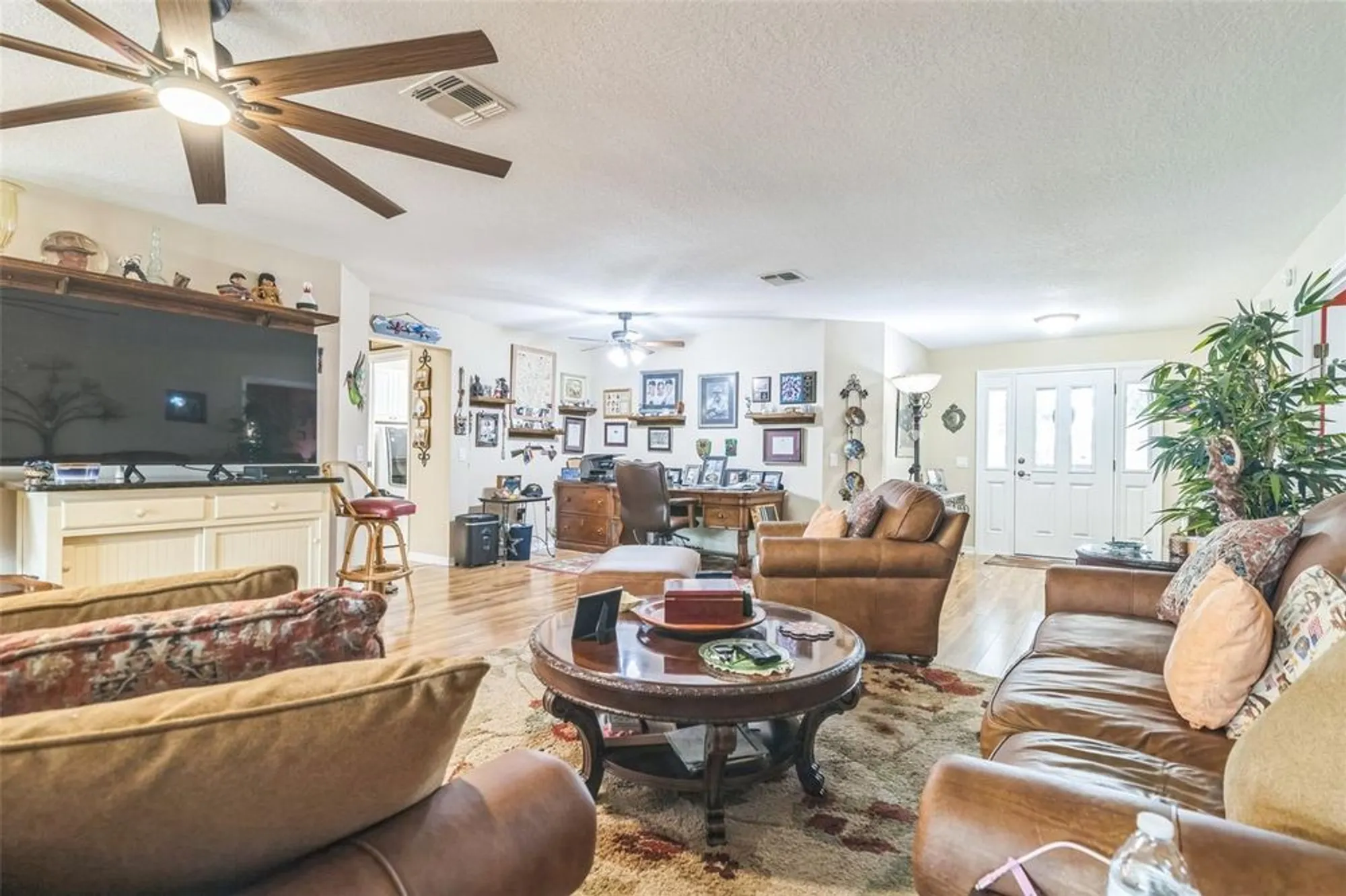Property Slideshow image 11 of 32 | 9107 sw 102nd cir, Ocala, FL, 34481