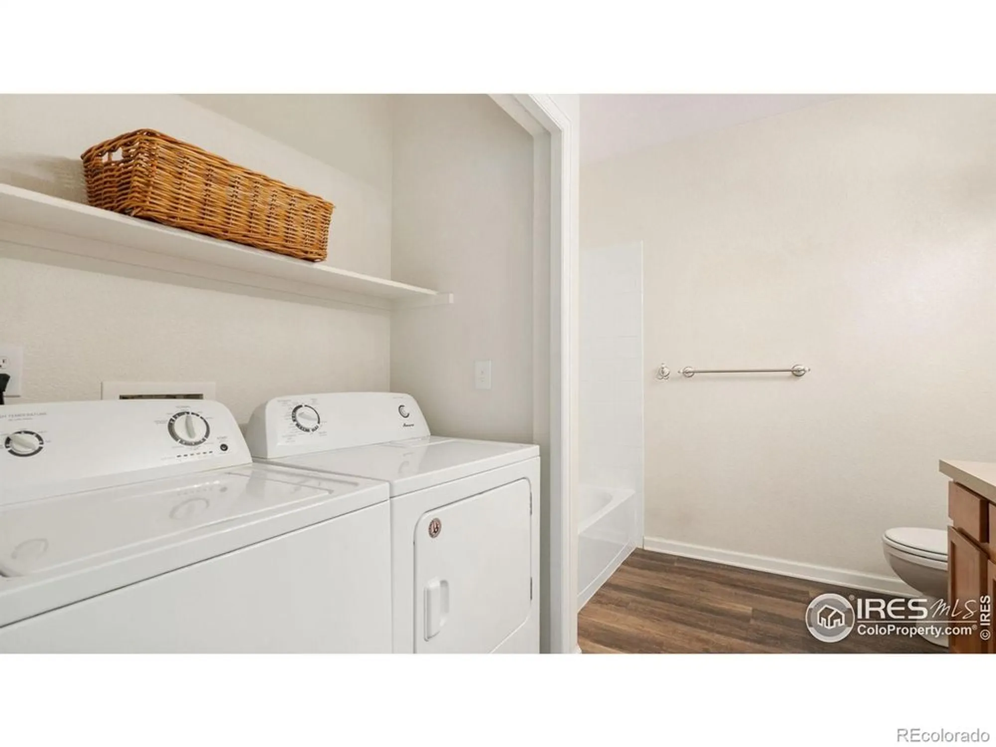 Property Slideshow image 10 of 14 | 4655 hahns peak dr 101, Loveland, CO, 80538