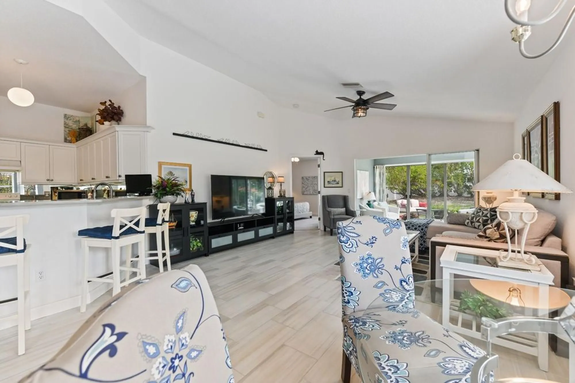 Property Slideshow image 8 of 68 | 512 islamorada blvd, Punta Gorda, FL, 33955