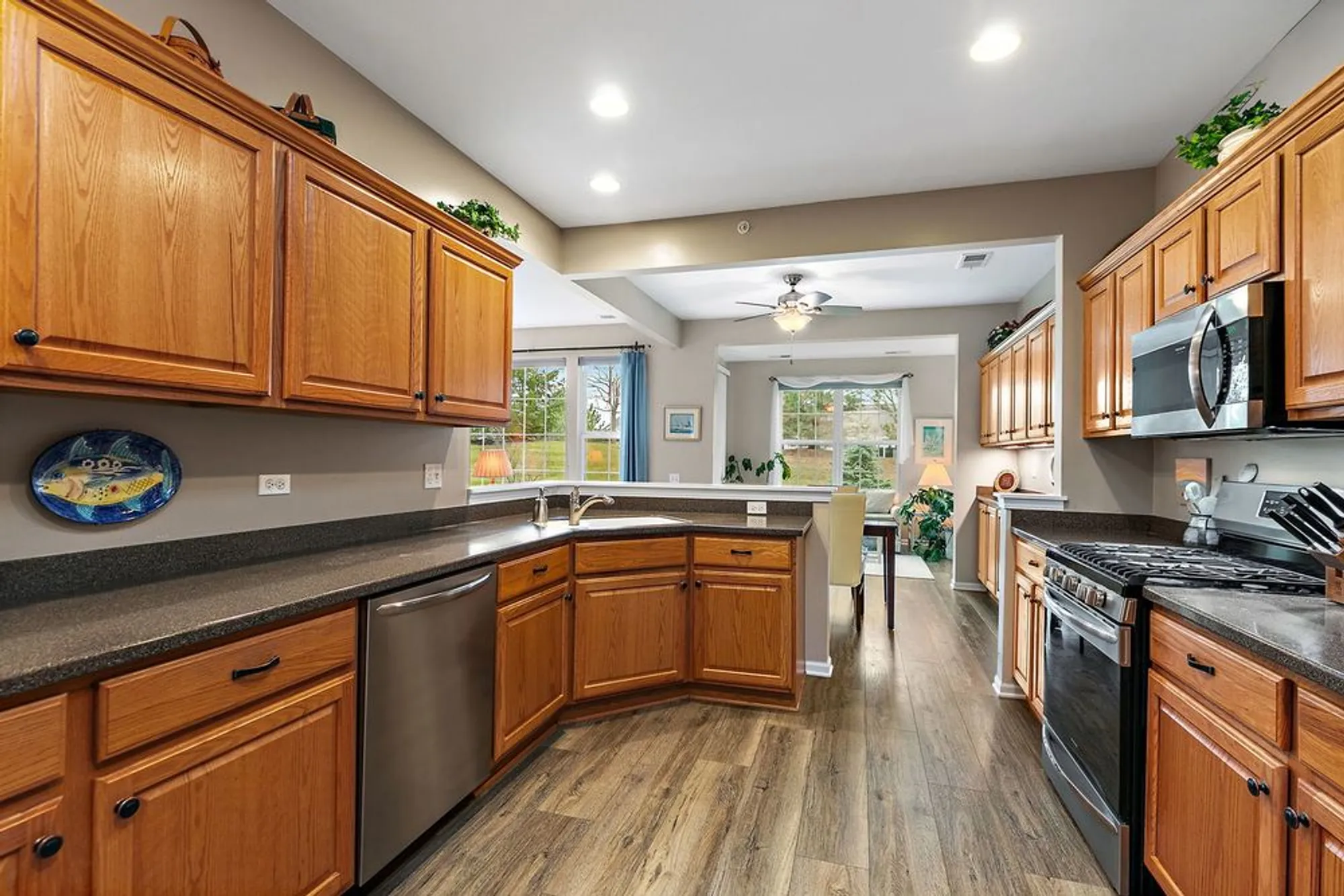 Property Slideshow image 13 of 24 | 13515 ivy dr, Huntley, IL, 60142