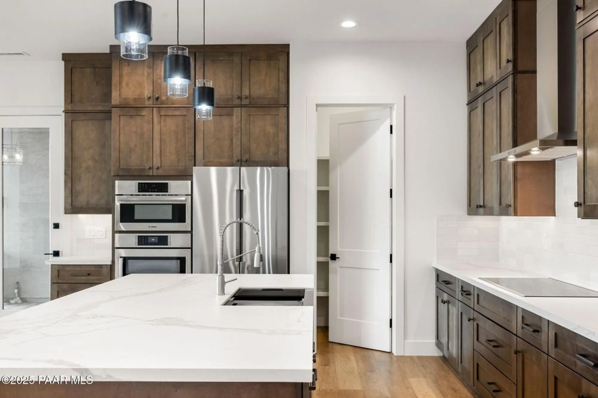 Property Slideshow image 13 of 43 | 1148 s lakeview dr, Prescott, AZ, 86301