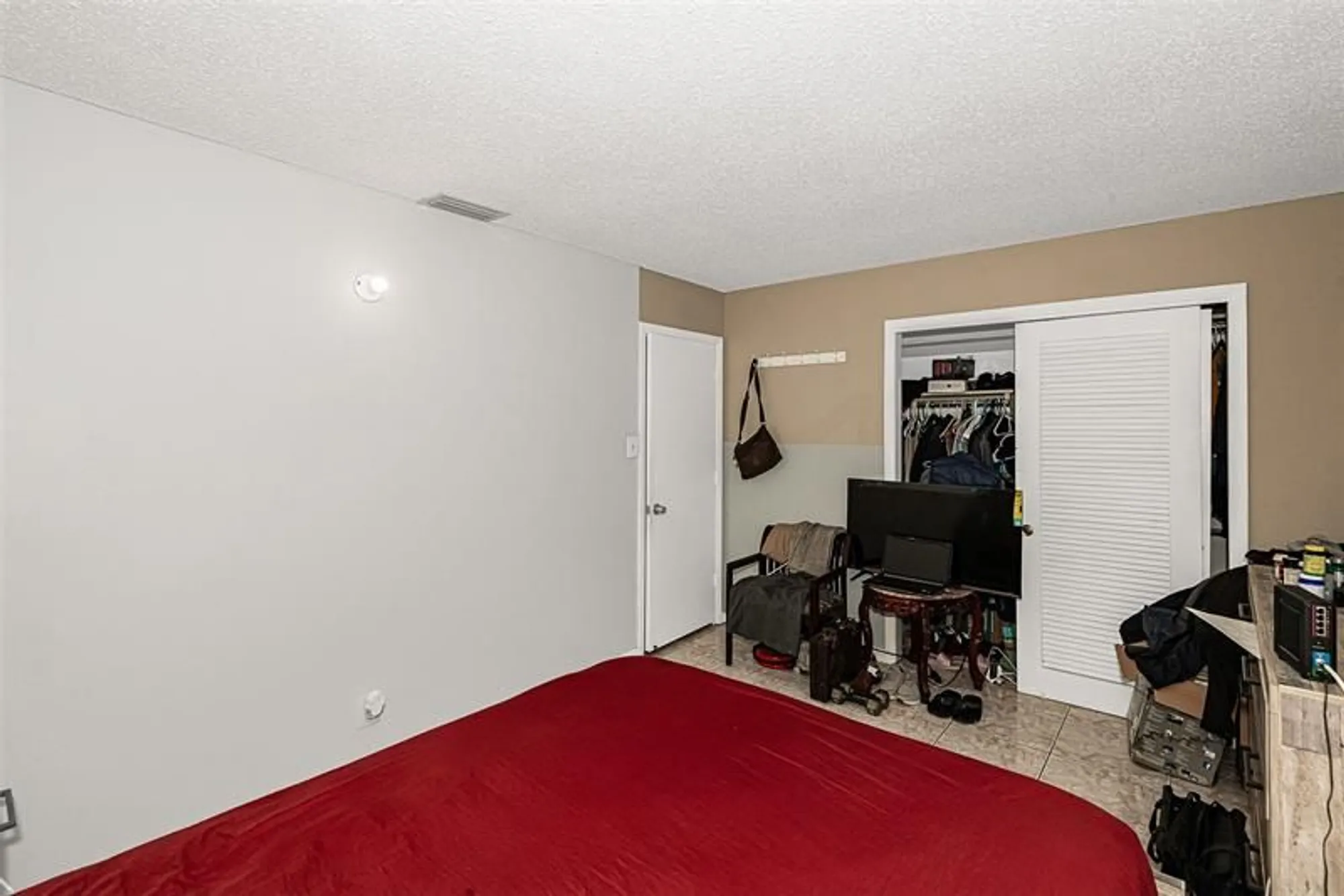Property Slideshow image 17 of 22 | 1005 nw 73rd ave, Margate, FL, 33063