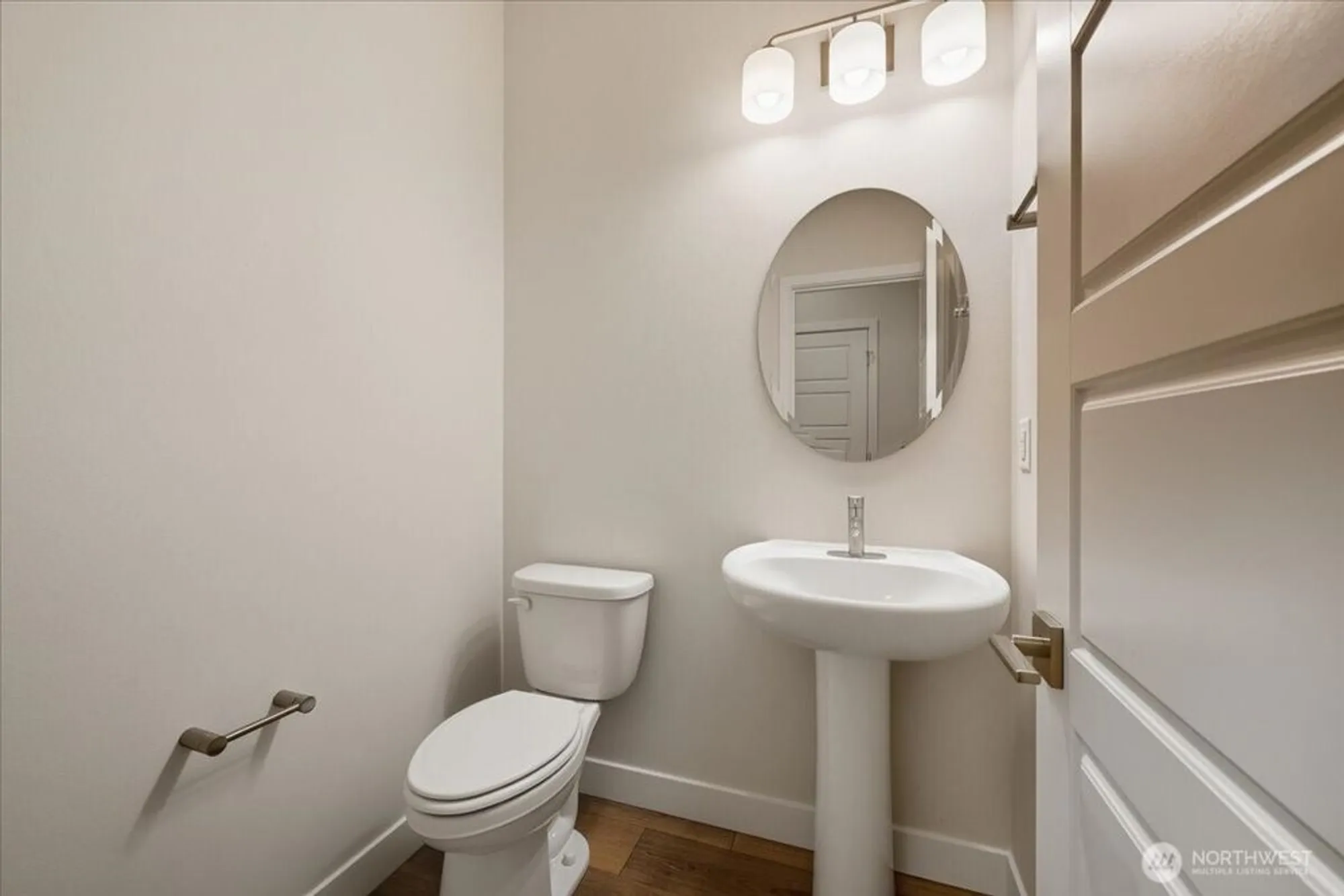 Property Slideshow image 4 of 20 | 14822 207th ave e unit e, Bonney Lake, WA, 98391