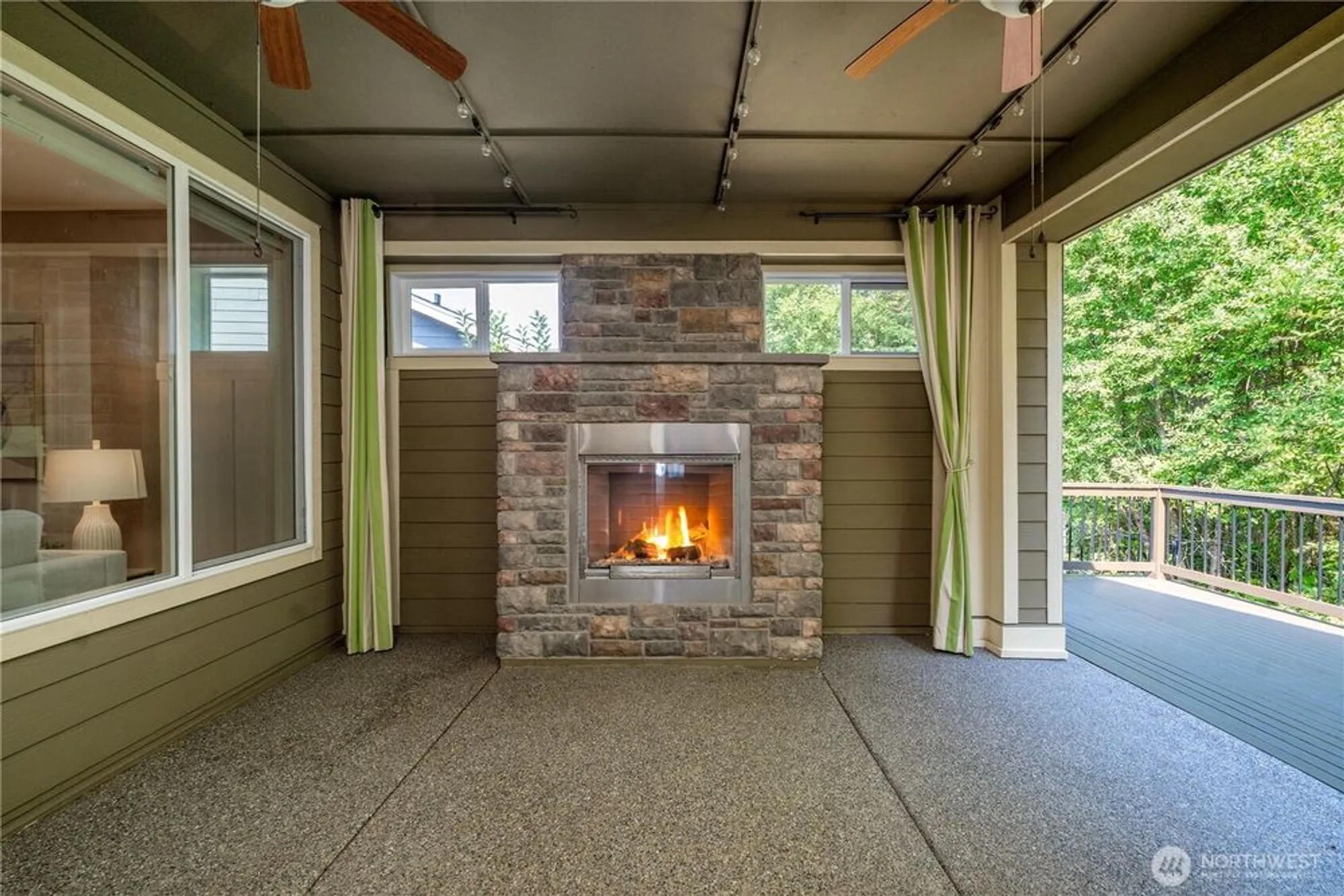 Property Slideshow image 4 of 38 | 14419 192nd avenue ct, Bonney Lake, WA, 98391