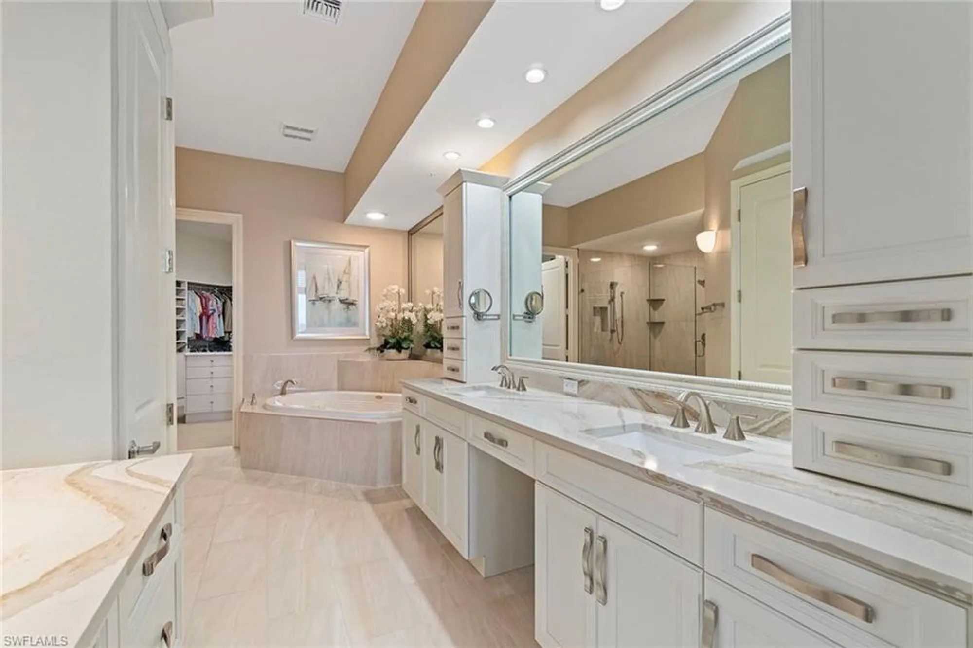 Property Slideshow image 12 of 29 | 4811 island pond ct 1202, Bonita Springs, FL, 34134