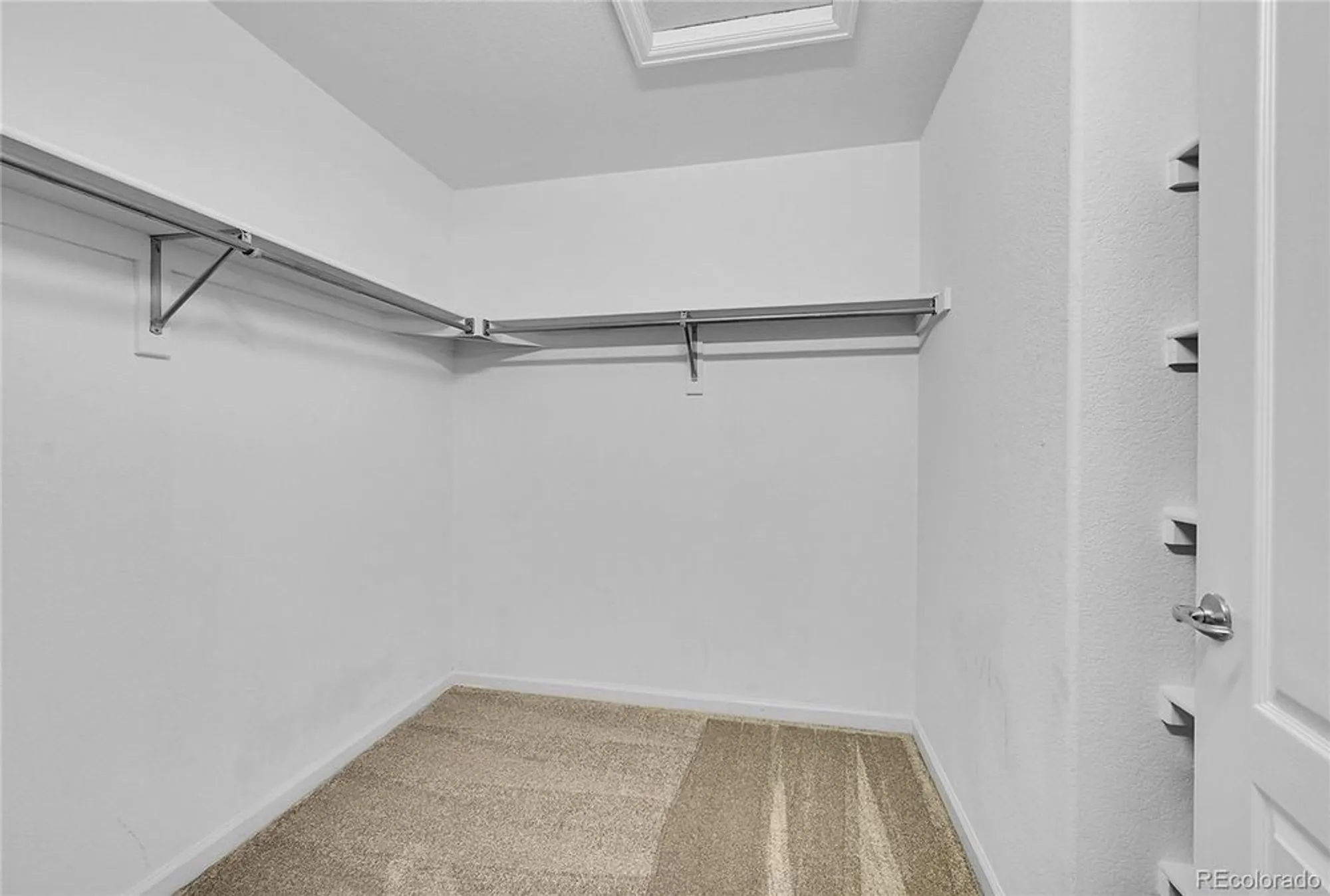 Property Slideshow image 13 of 29 | 4605 hahns peak dr unit 203, Loveland, CO, 80538
