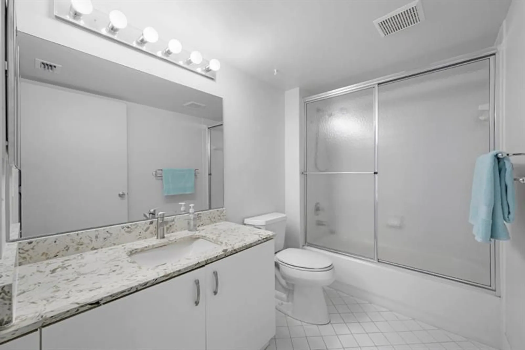 Property Slideshow image 18 of 23 | 550 sw 137th ave 401l, Pembroke Pines, FL, 33027