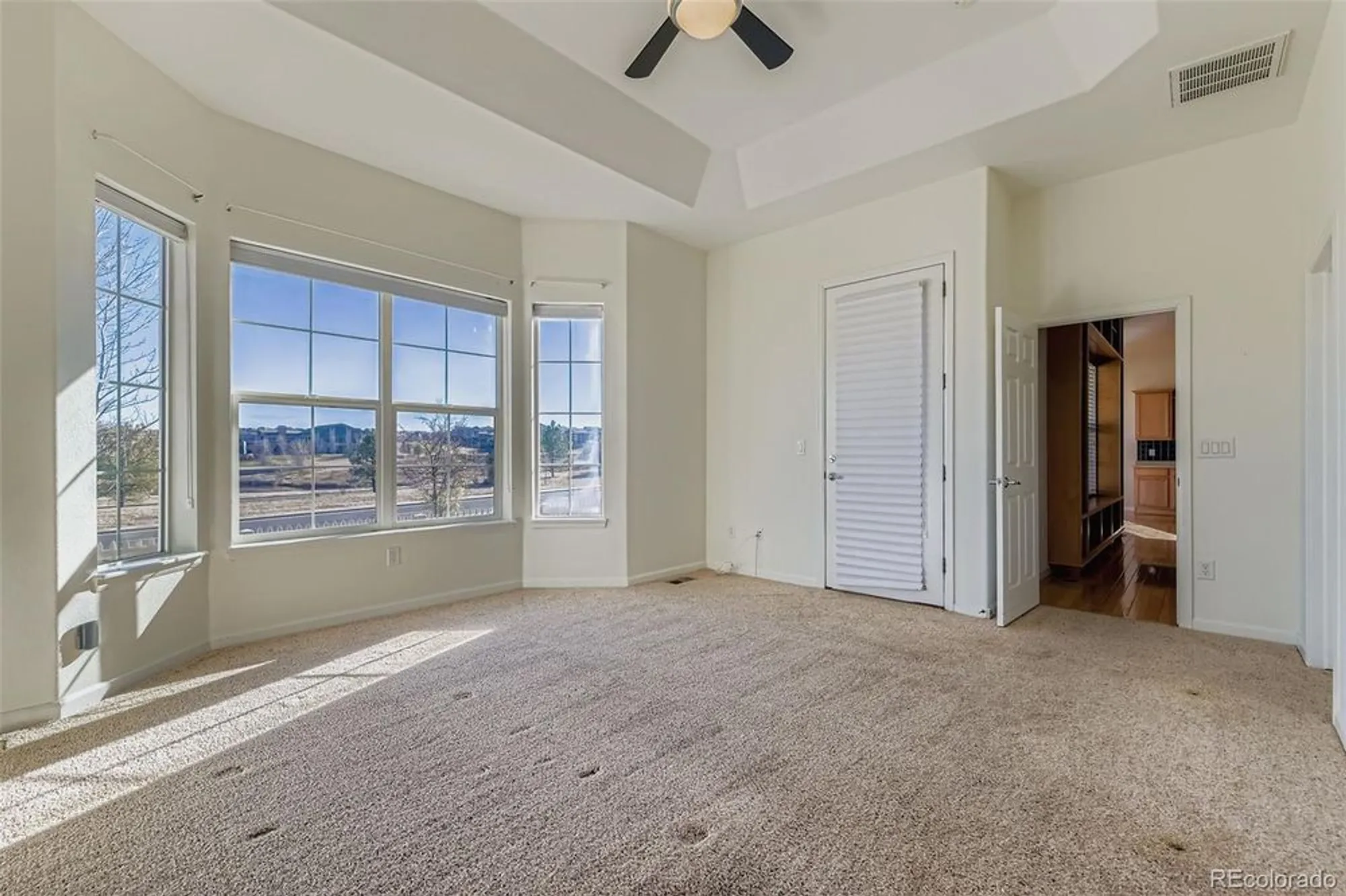 Property Slideshow image 12 of 22 | 16538 chesapeake dr, Broomfield, CO, 80023