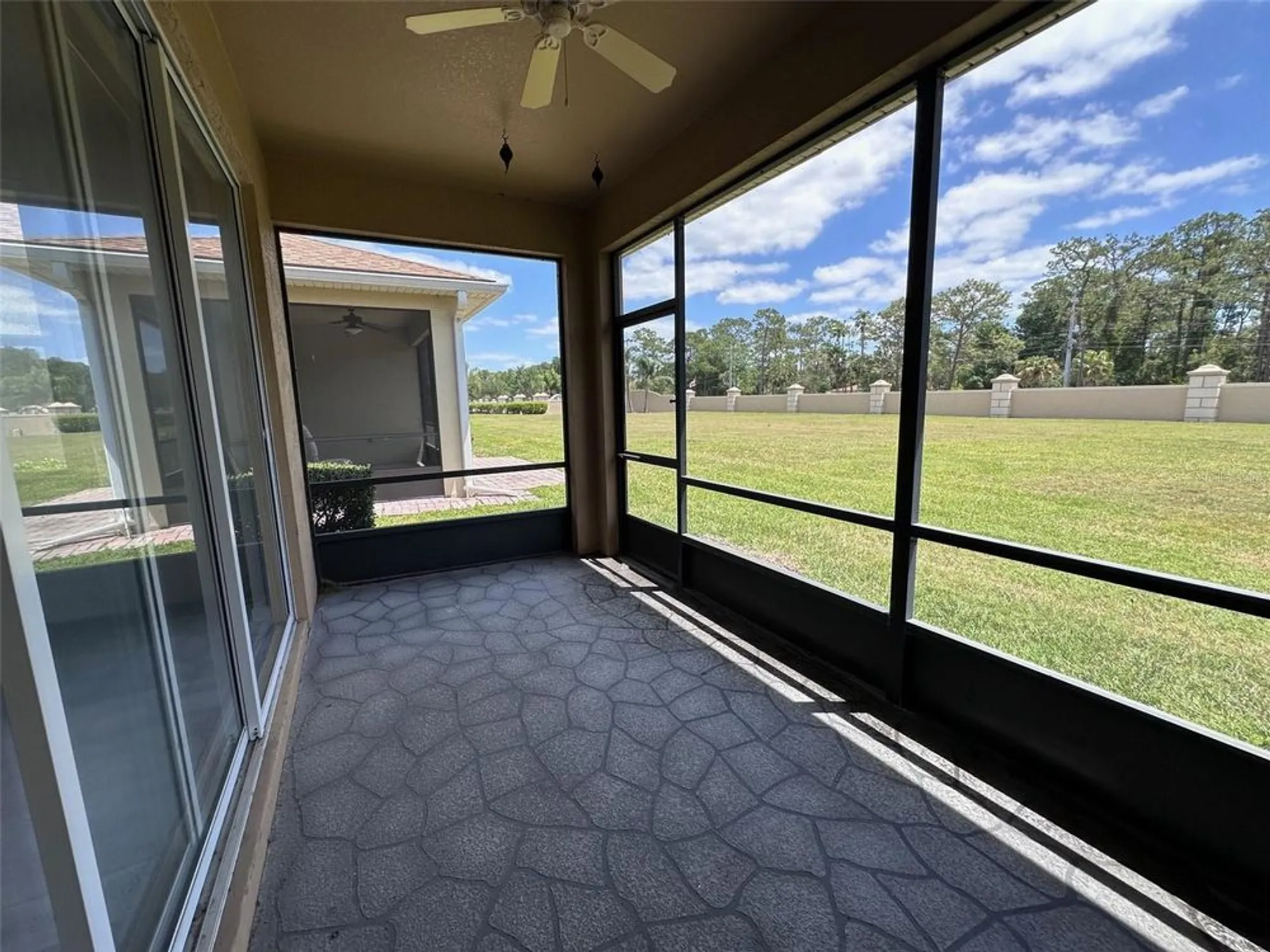 Property Slideshow image 15 of 17 | 1224 vienna square dr, Winter Haven, FL, 33884