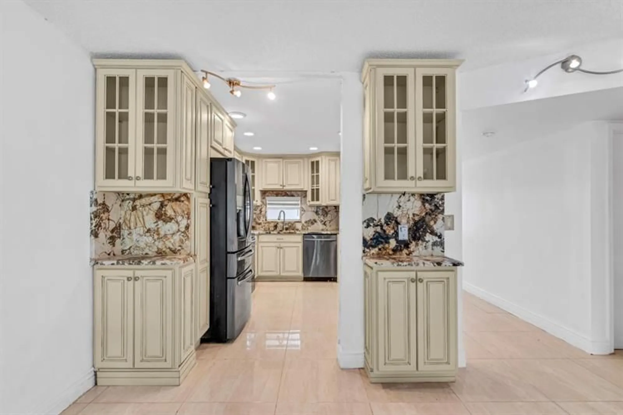 Property Slideshow image 15 of 50 | 8941 s hollybrook blvd apt 104, Pembroke Pines, FL, 33025