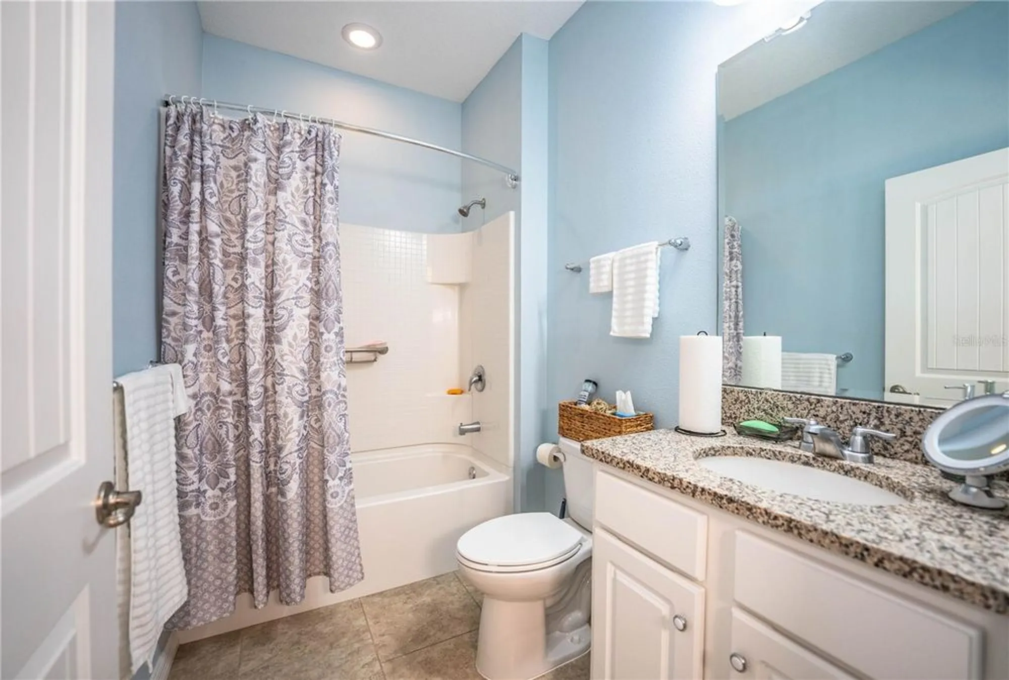Property Slideshow image 34 of 47 | 2778 canyon crest dr, Lakeland, FL, 33811