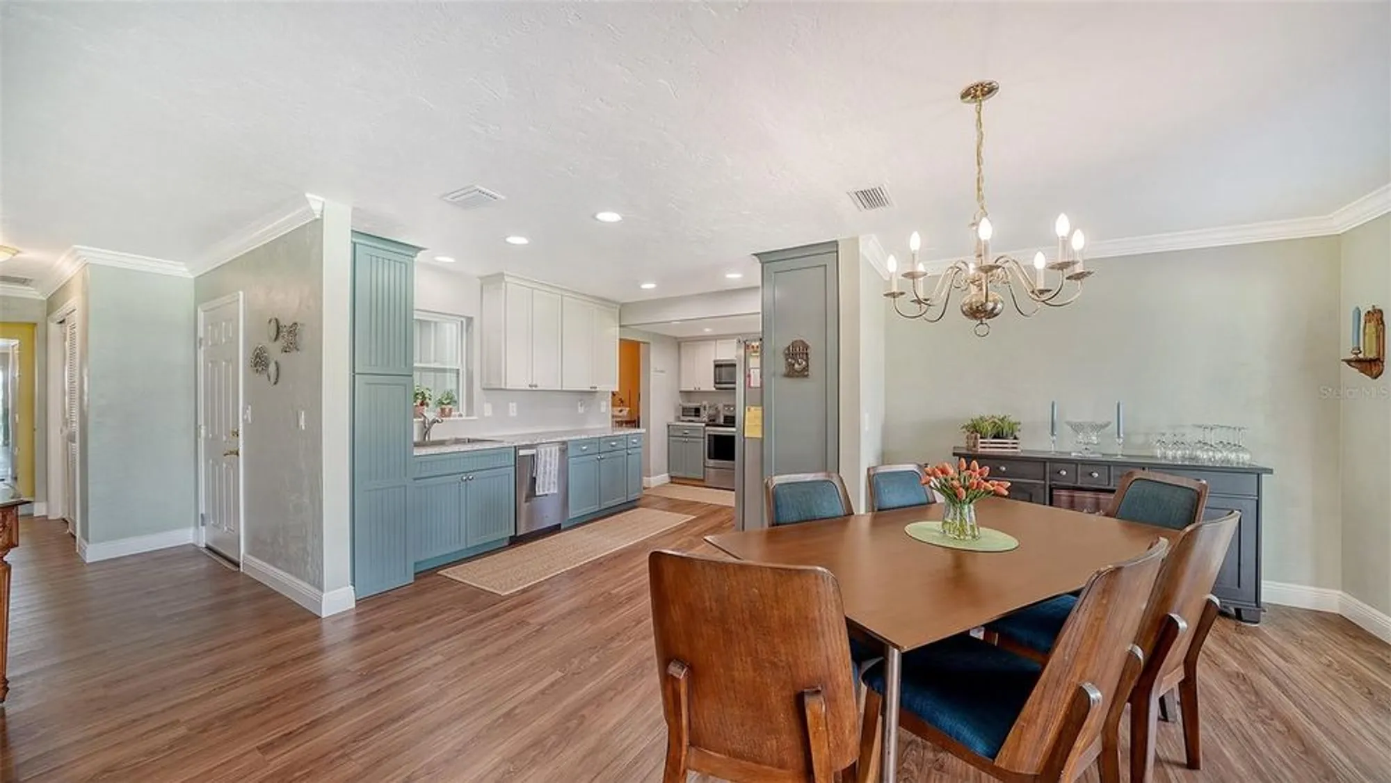 Property Slideshow image 14 of 78 | 3278 village green dr # 1024, Sarasota, FL, 34239