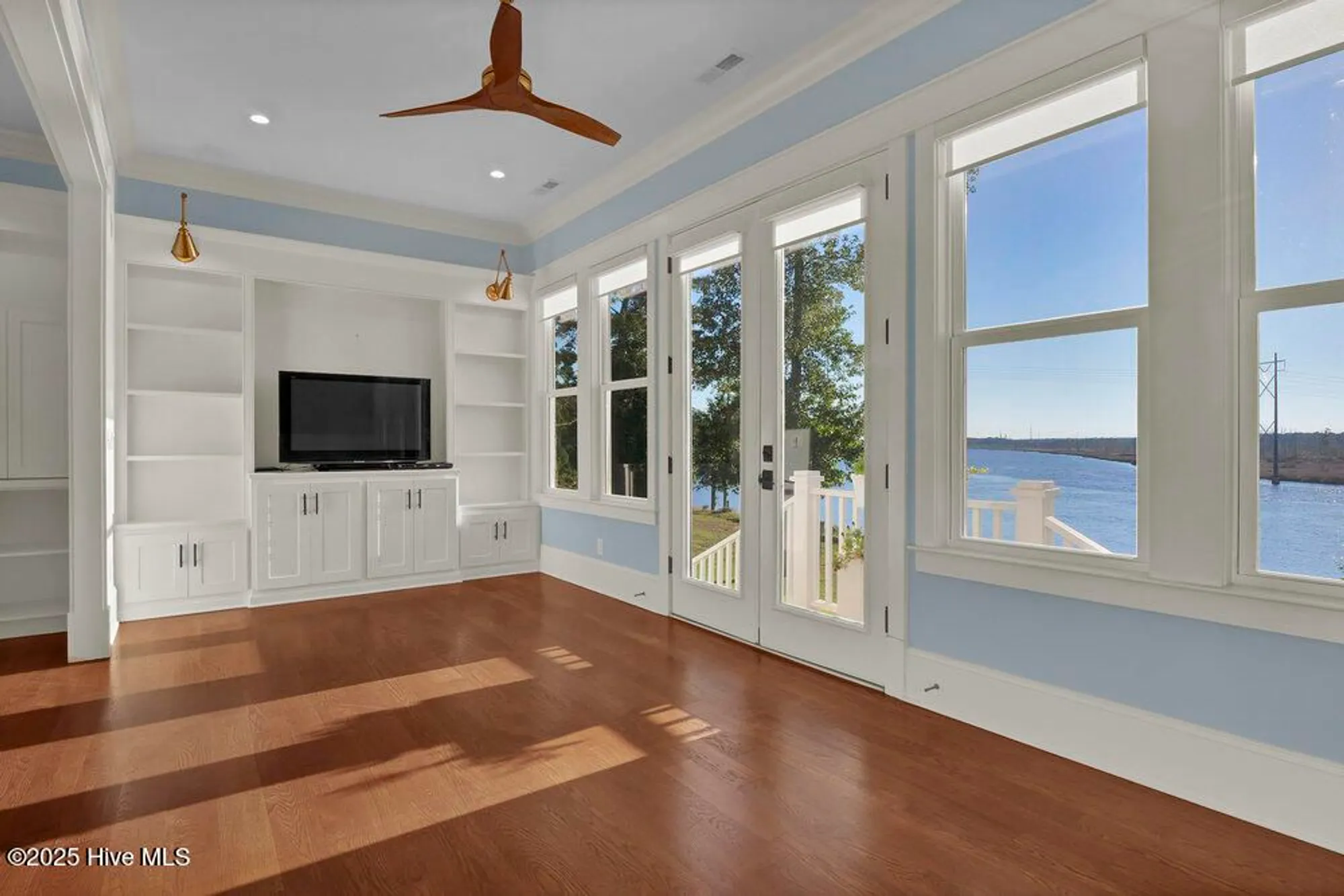 Property Slideshow image 19 of 128 | 3623 white cliffs dr, Castle Hayne, NC, 28429