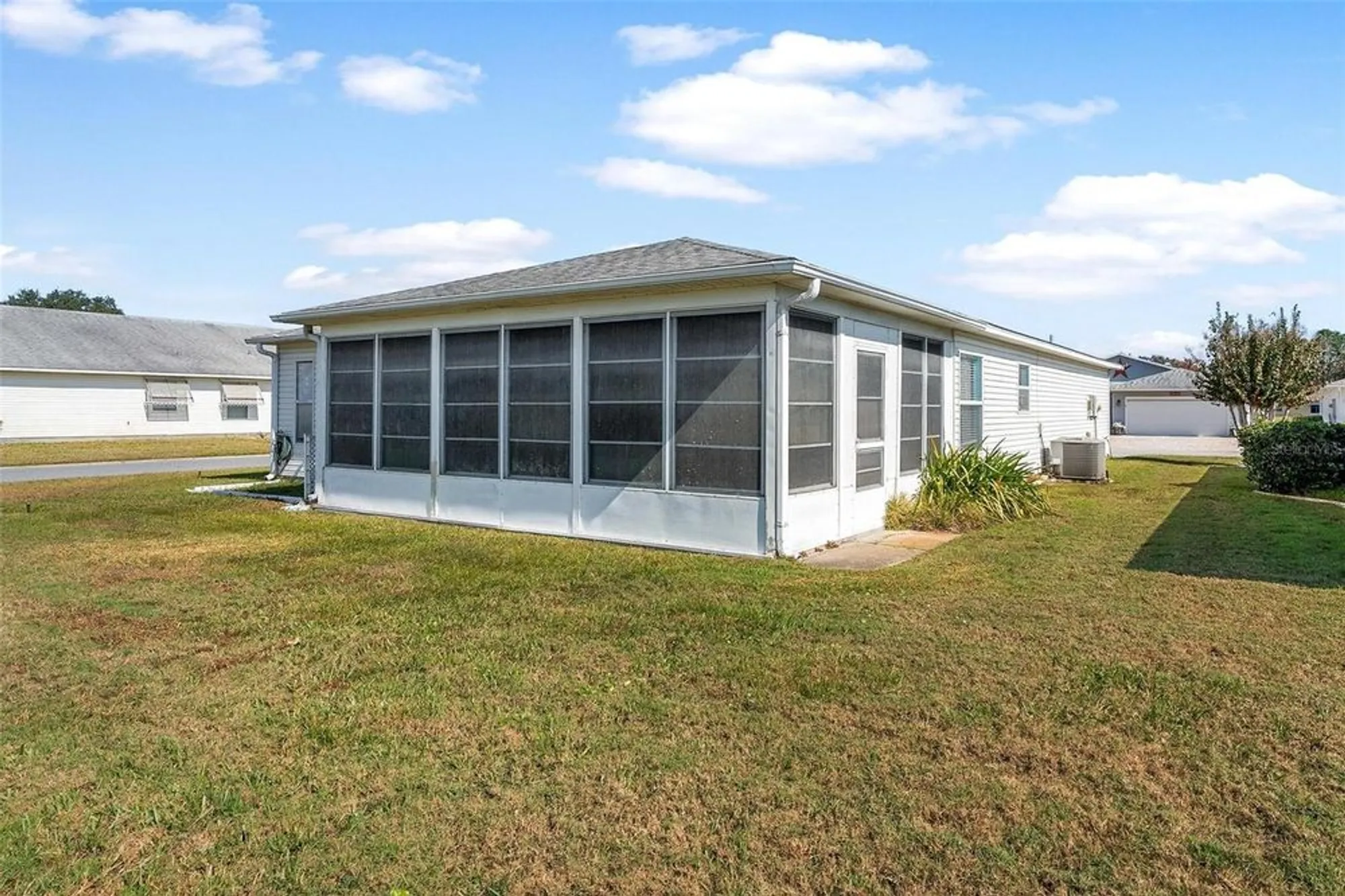 Property Slideshow image 30 of 41 | 32819 timberwood dr, Leesburg, FL, 34748