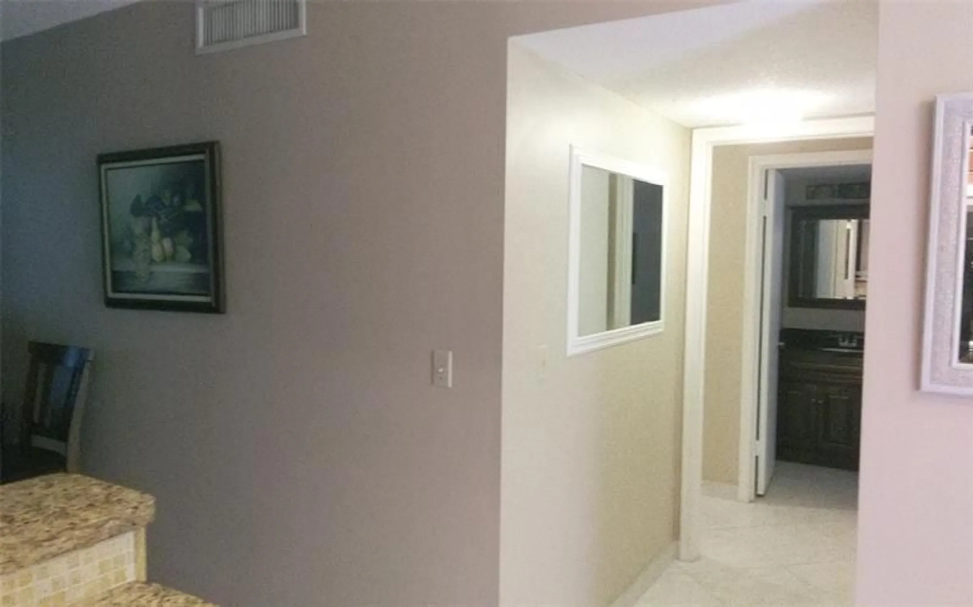 Property Slideshow image 16 of 62 | 206 se 10th st 406, Dania Beach, FL, 33004