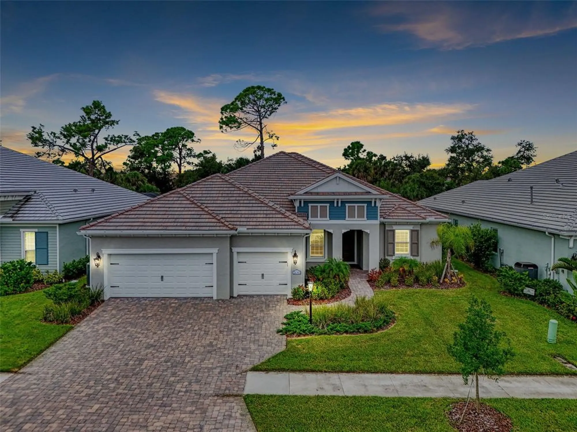 Property Slideshow image 1 of 92 | 21353 holmes cir, Venice, FL, 34293