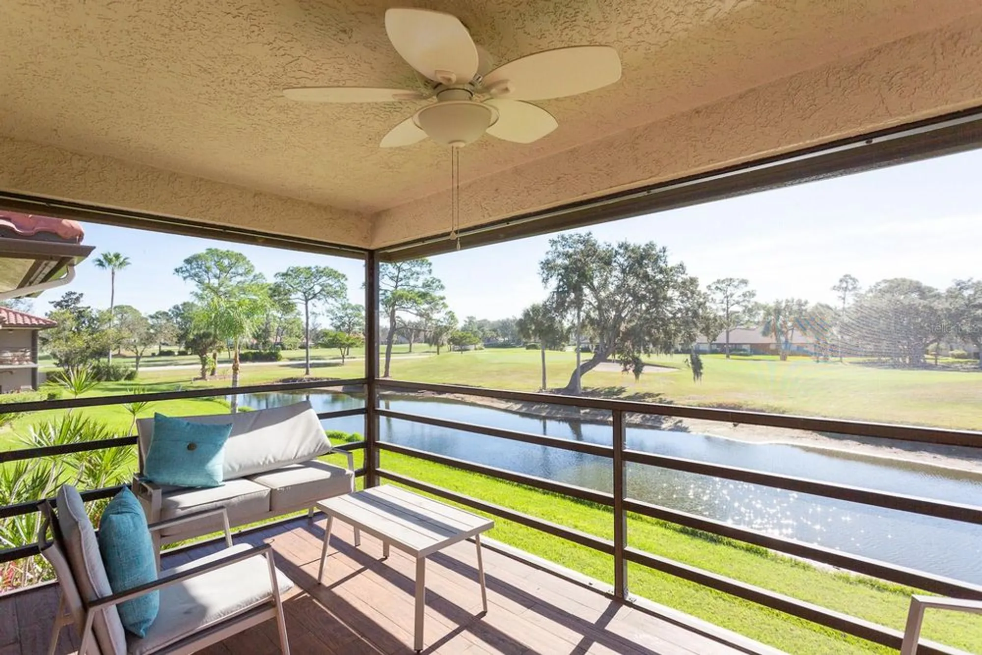Property Slideshow image 13 of 41 | 5630 golf pointe dr 206, Sarasota, FL, 34243