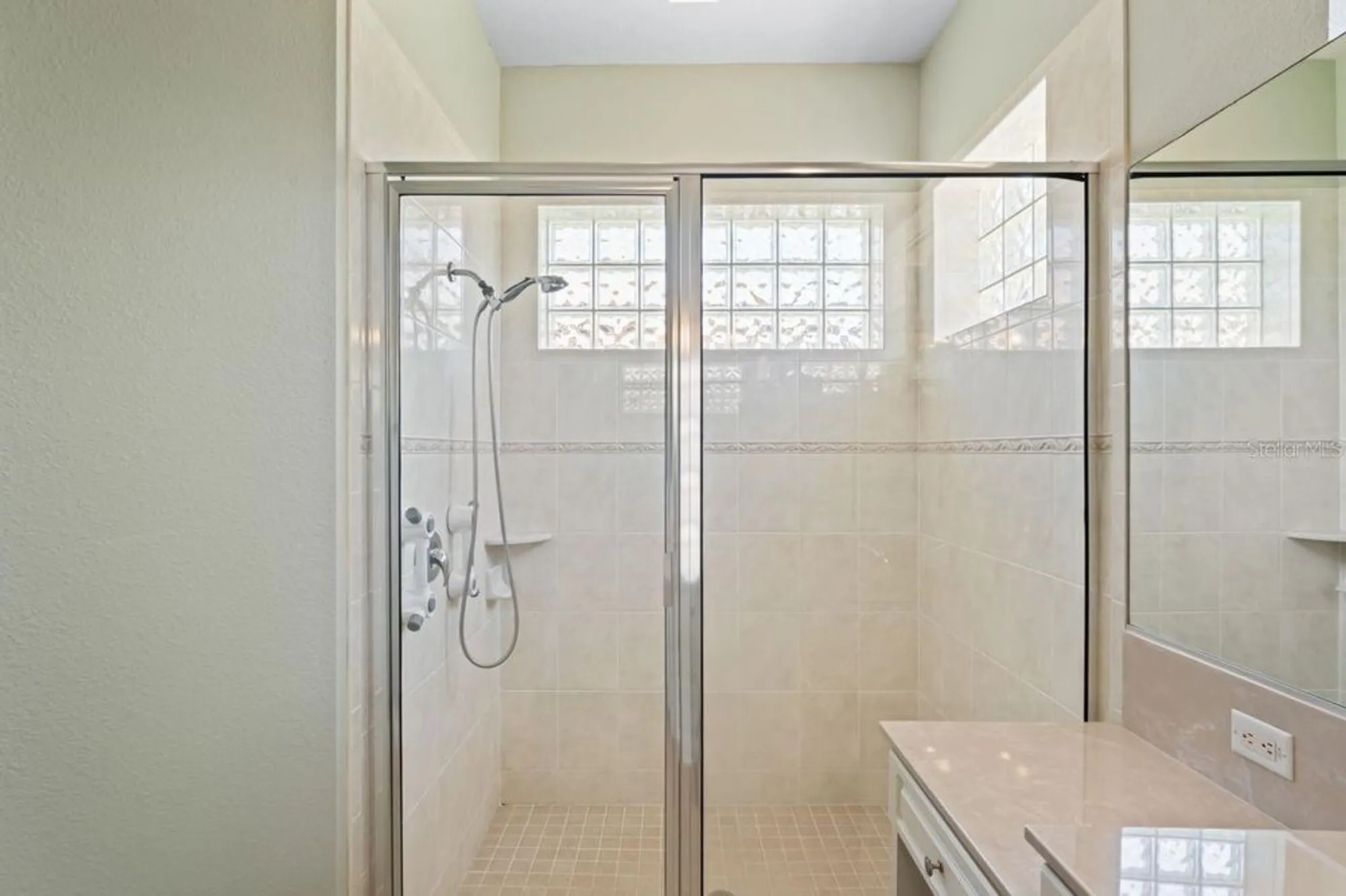 Property Slideshow image 29 of 85 | 9398 burnam dr, Weeki Wachee, FL, 34613