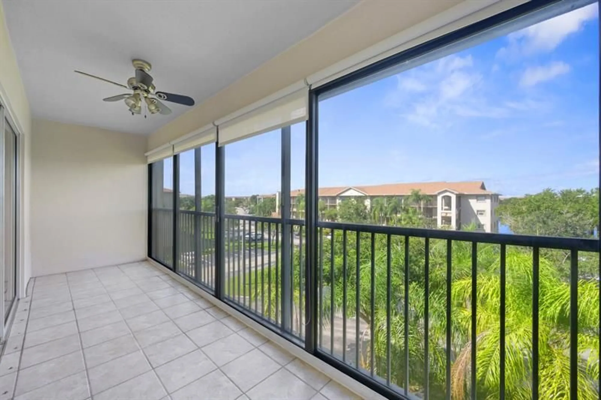 Property Slideshow image 20 of 23 | 550 sw 137th ave 401l, Pembroke Pines, FL, 33027