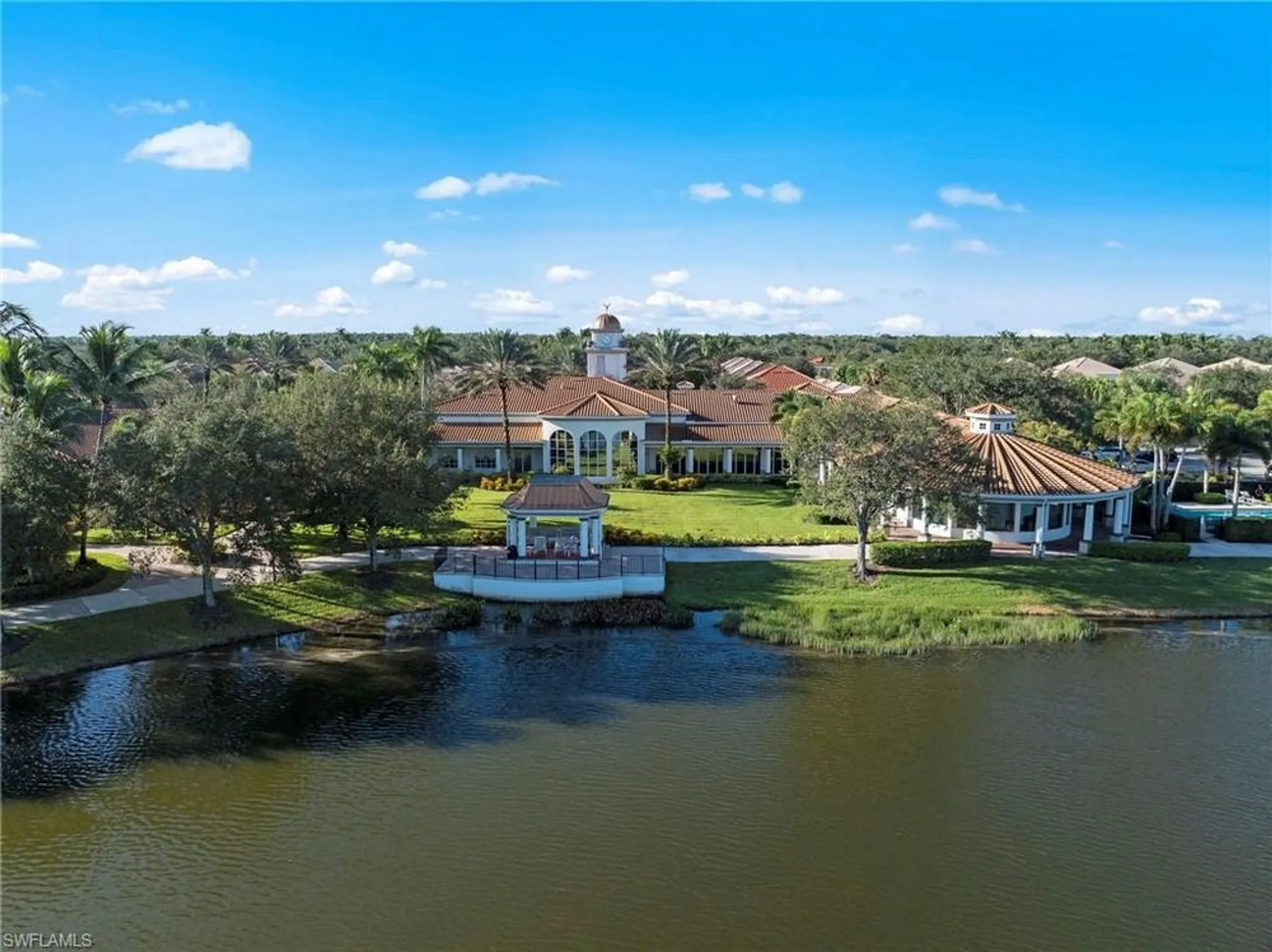 Property Slideshow image 34 of 42 | 5785 drummond way, Naples, FL, 34119