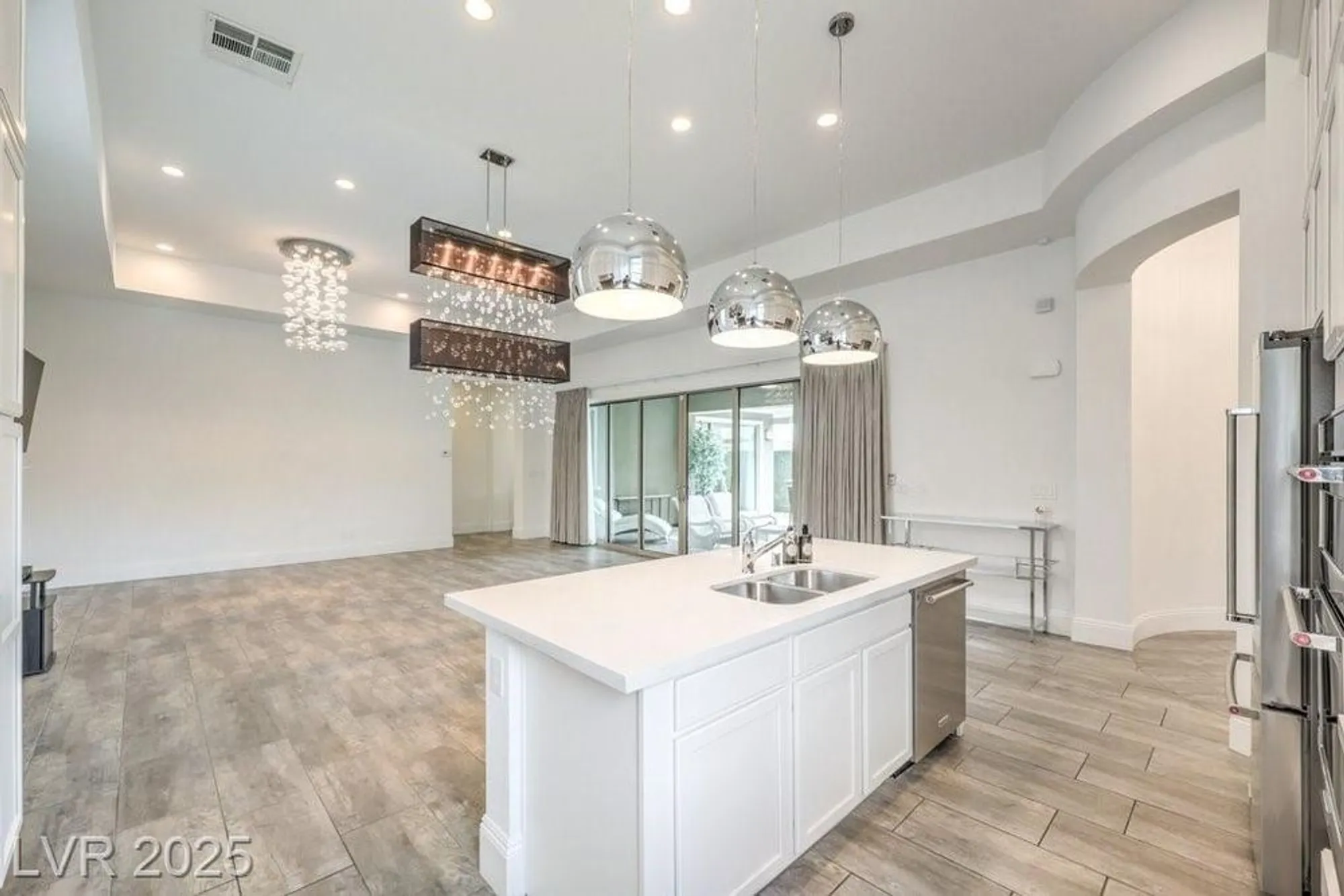 Property Slideshow image 8 of 62 | 9928 regency square ave, Las Vegas, NV, 89148