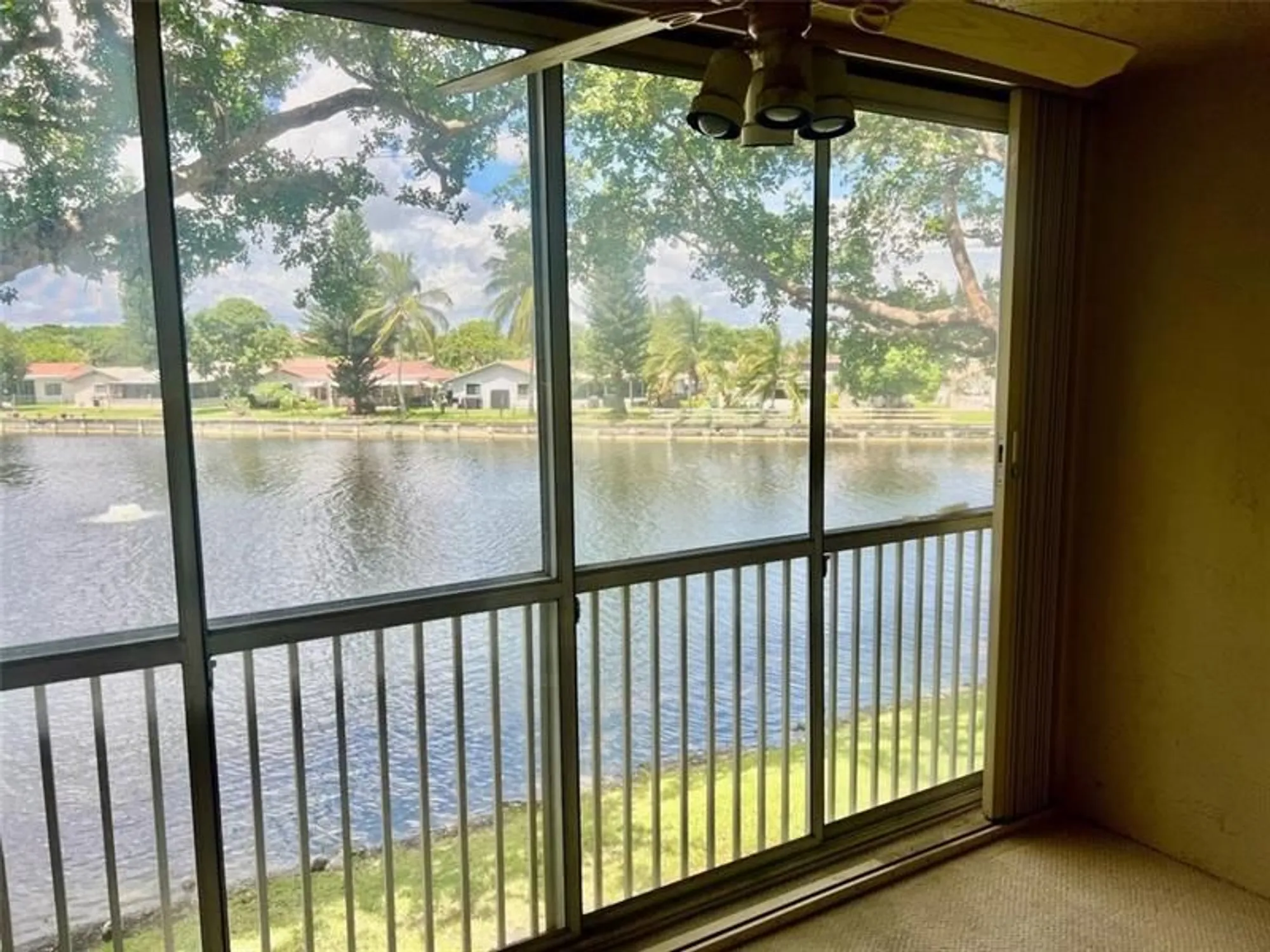 Property Slideshow image 19 of 23 | 9587 weldon cir apt b204, Tamarac, FL, 33321