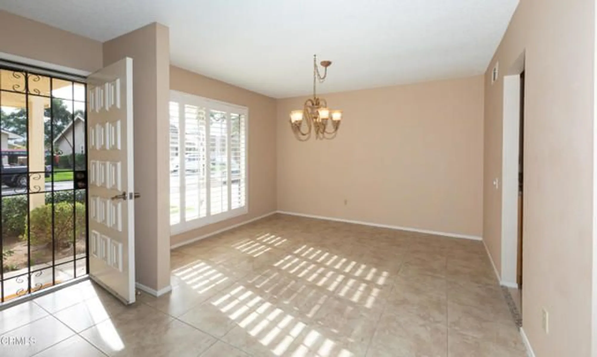 Property Slideshow image 8 of 49 | 24133 village 24, Camarillo, CA, 93012