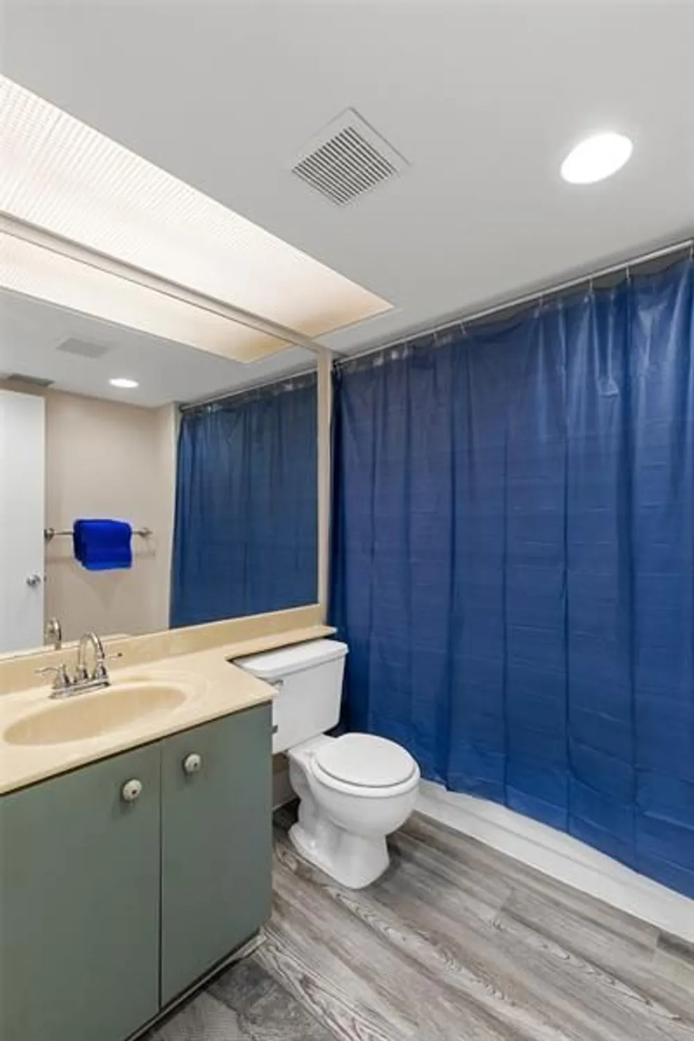 Property Slideshow image 19 of 37 | 1606 abaco dr h3, Coconut Creek, FL, 33066