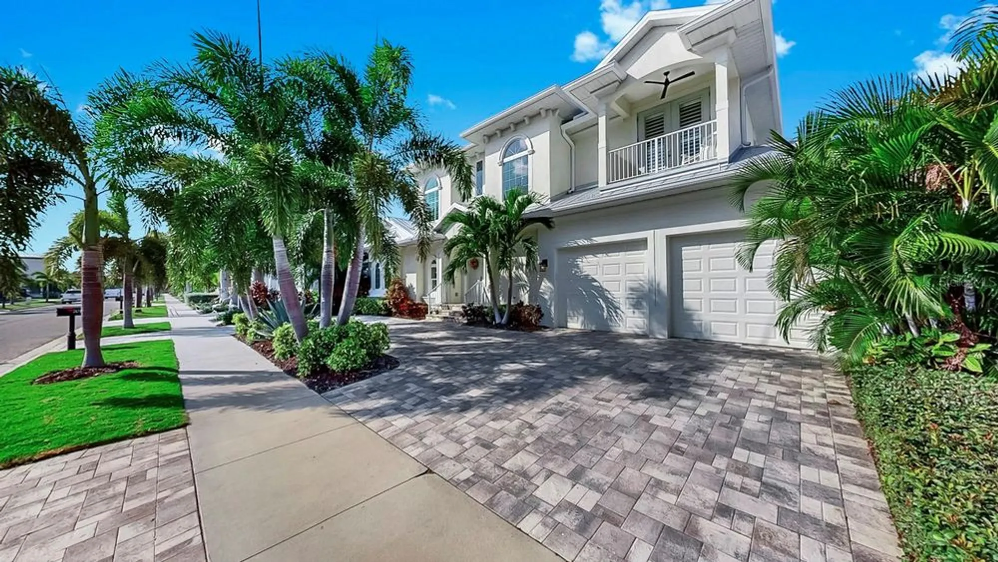 Property Slideshow image 4 of 100 | 701 pinckney dr, Apollo Beach, FL, 33572
